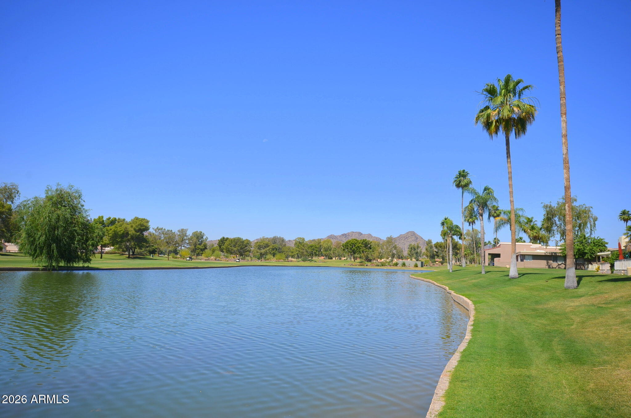 PARADISE PARK MANOR 2 - Residential
