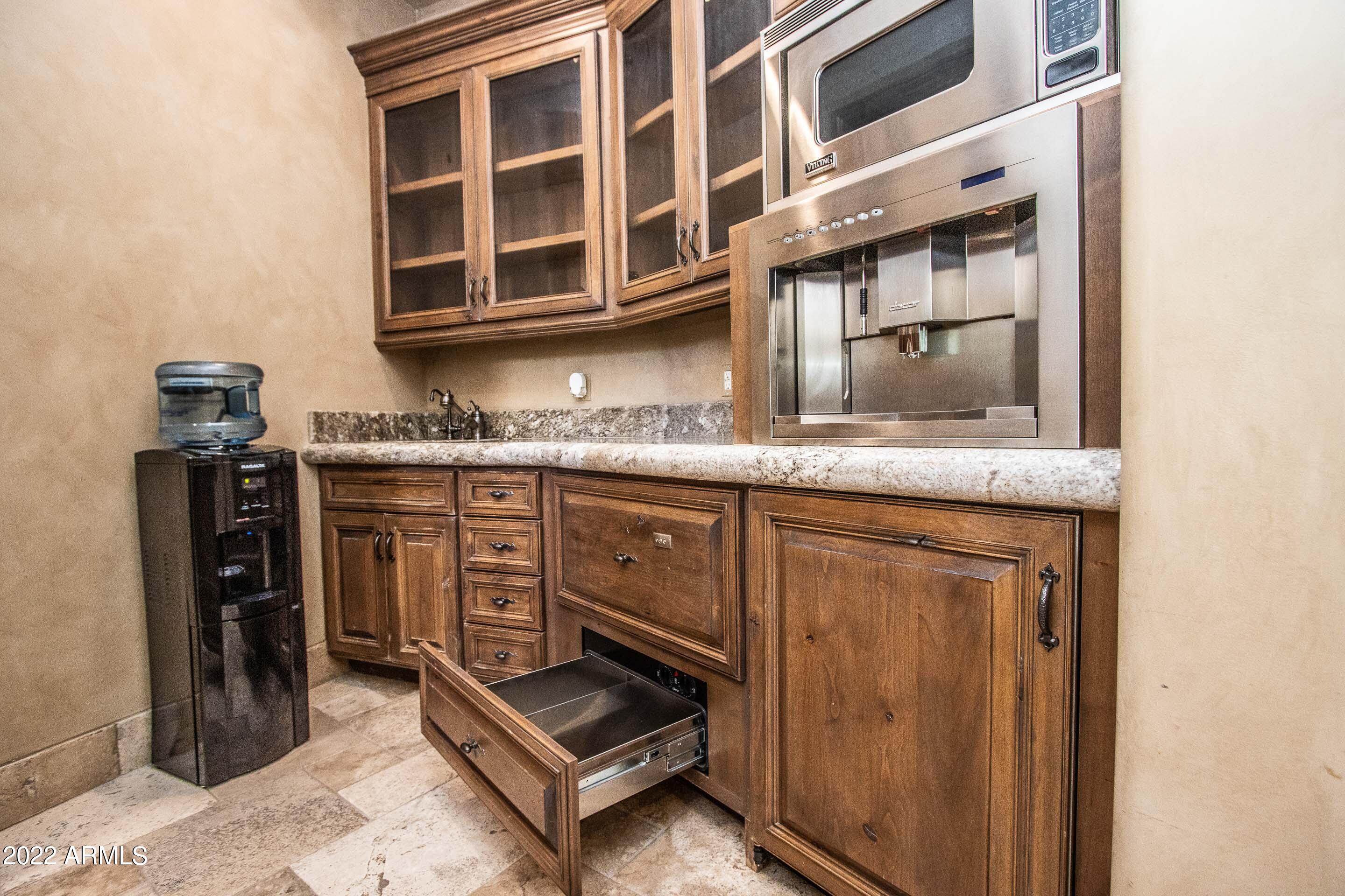 COLLICE PORTNOFF ESTATES AMD - Residential