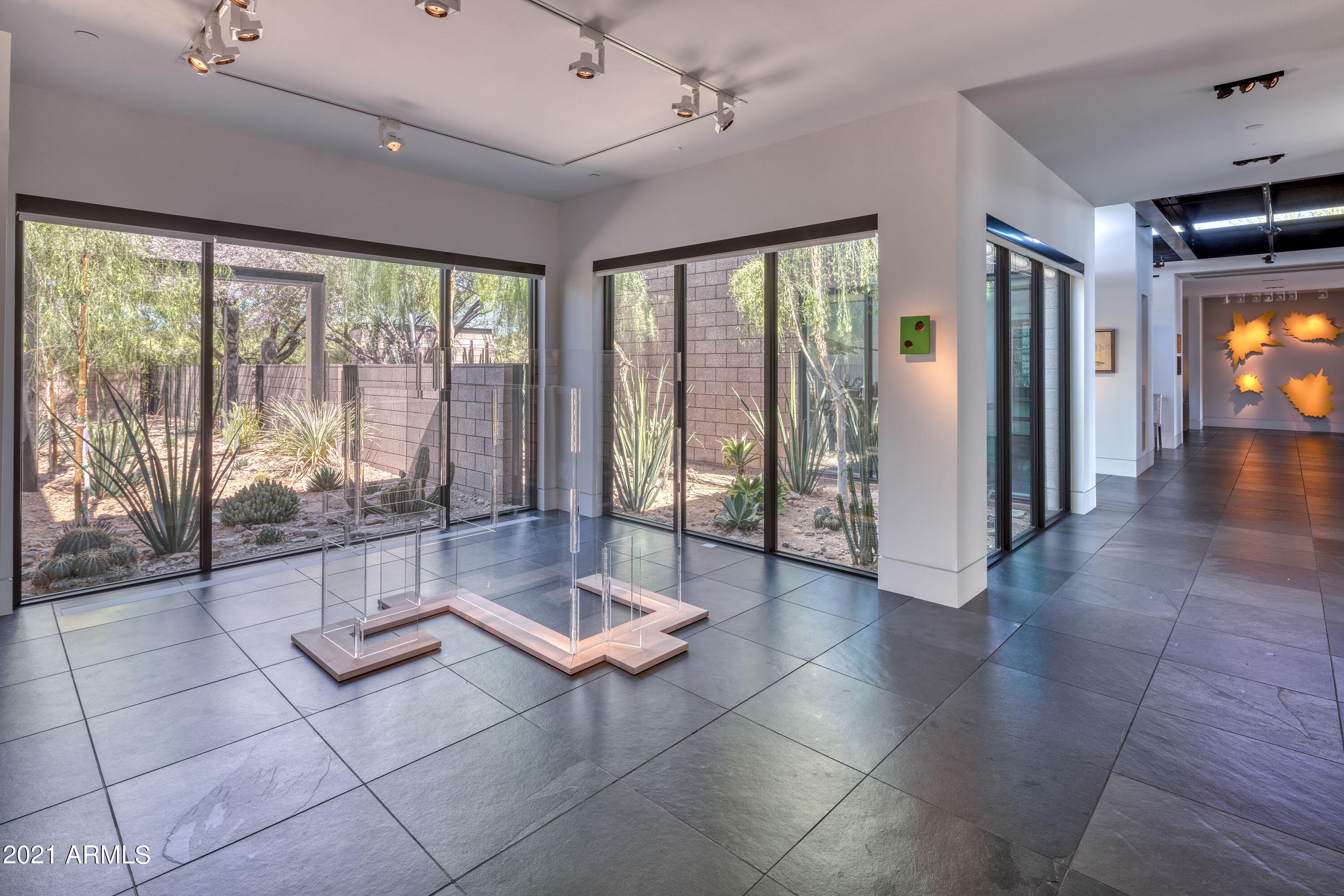ARROYO HEIGHTS - Residential
