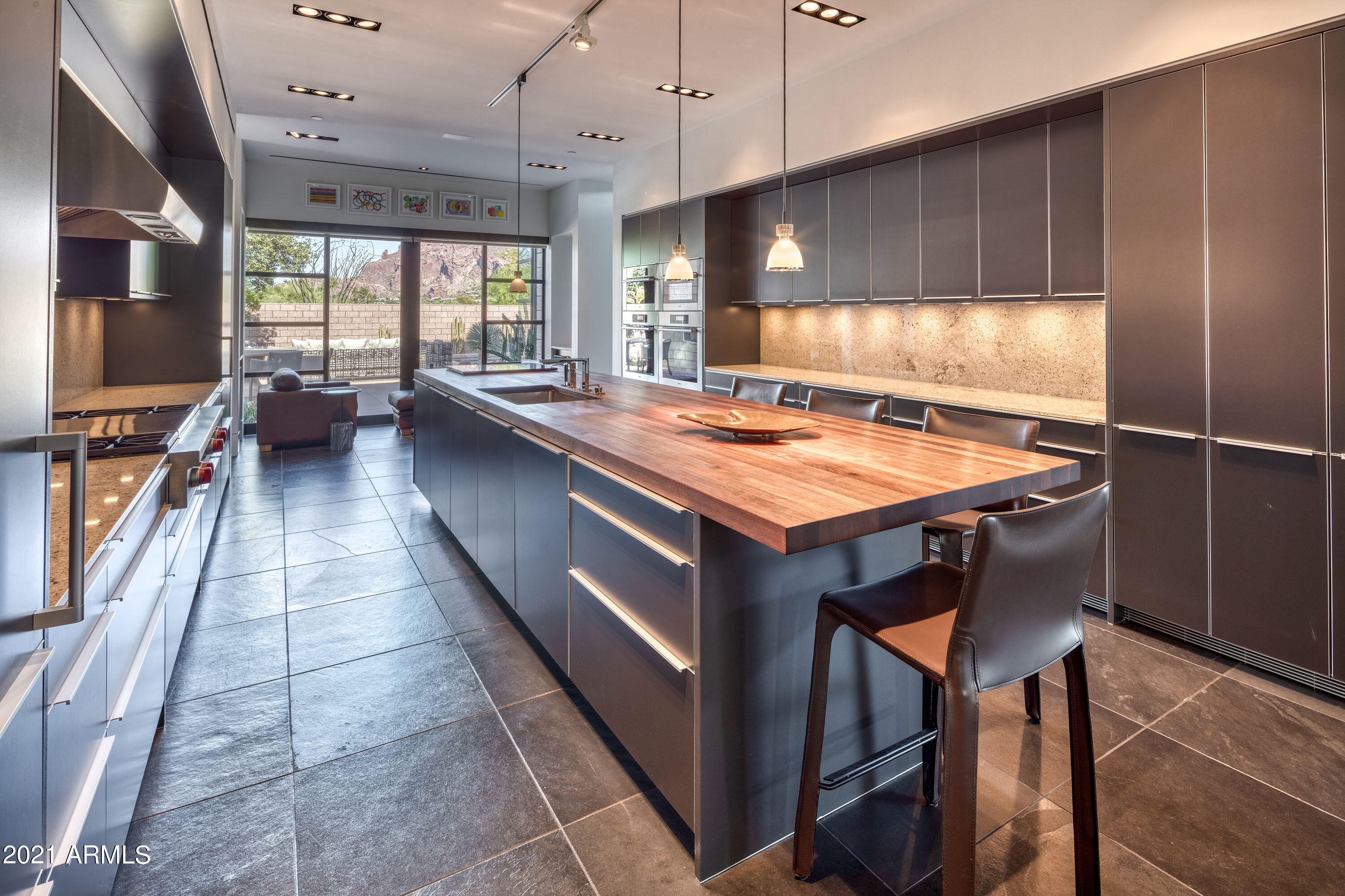 ARROYO HEIGHTS - Residential