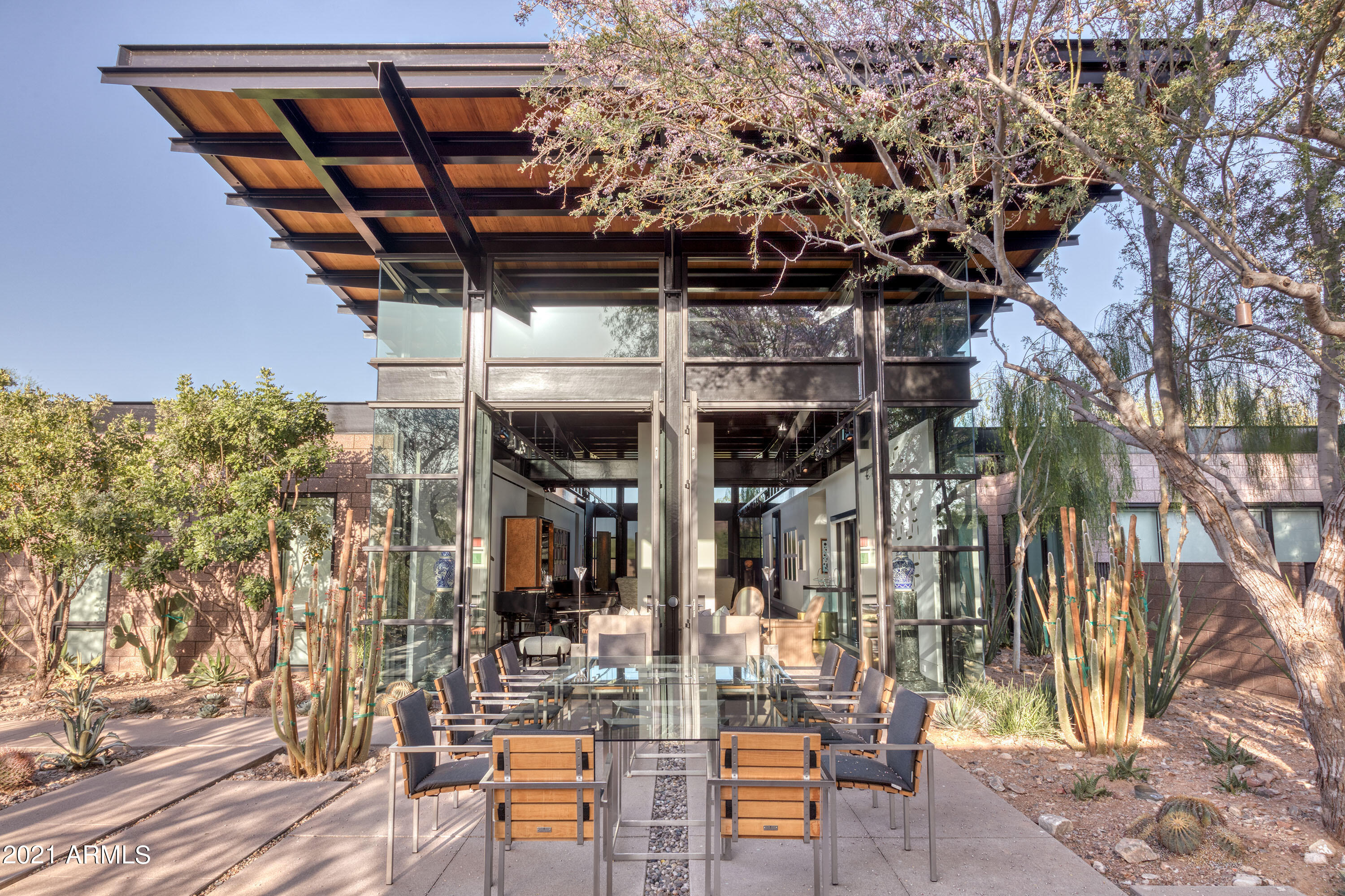 ARROYO HEIGHTS - Residential