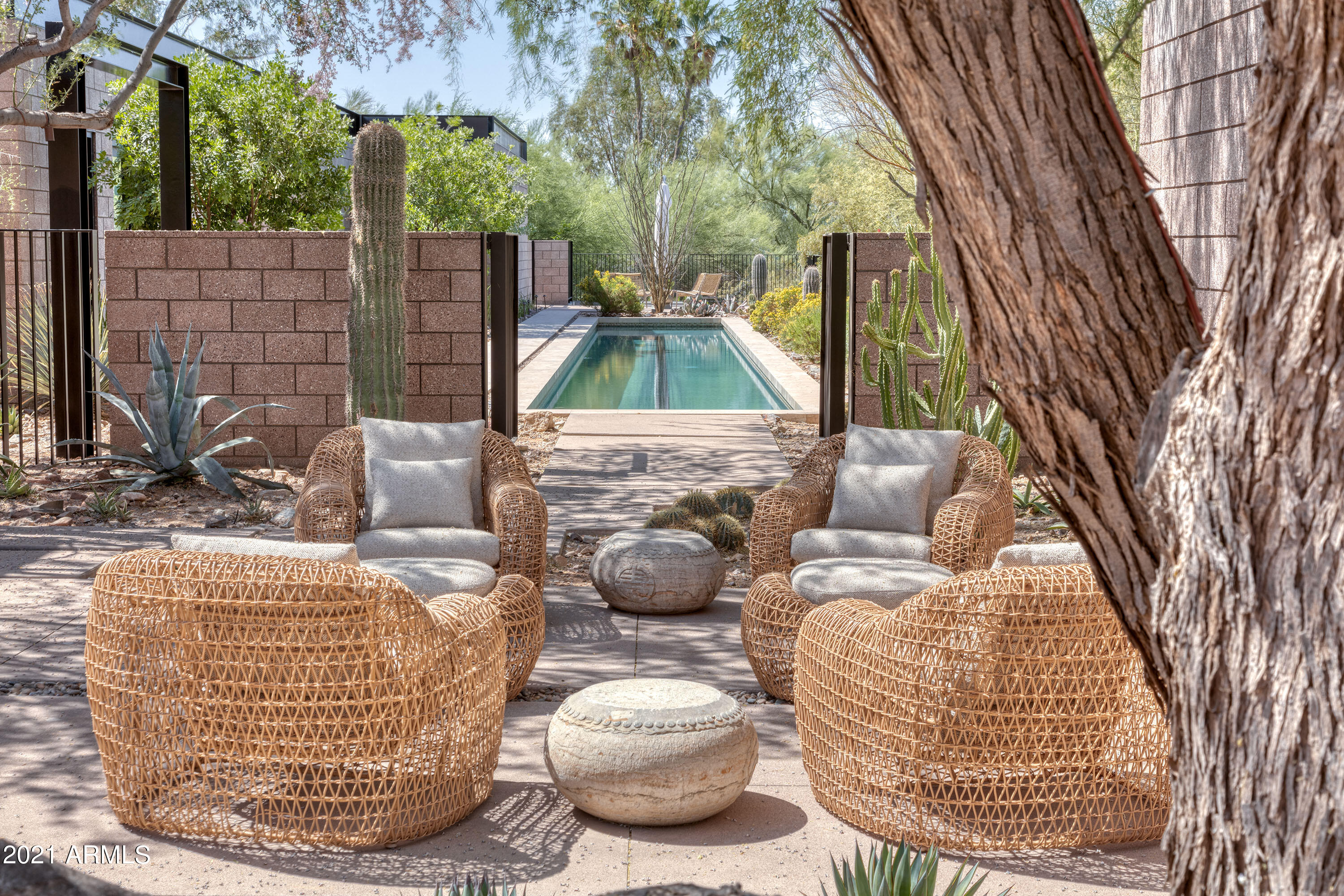 ARROYO HEIGHTS - Residential