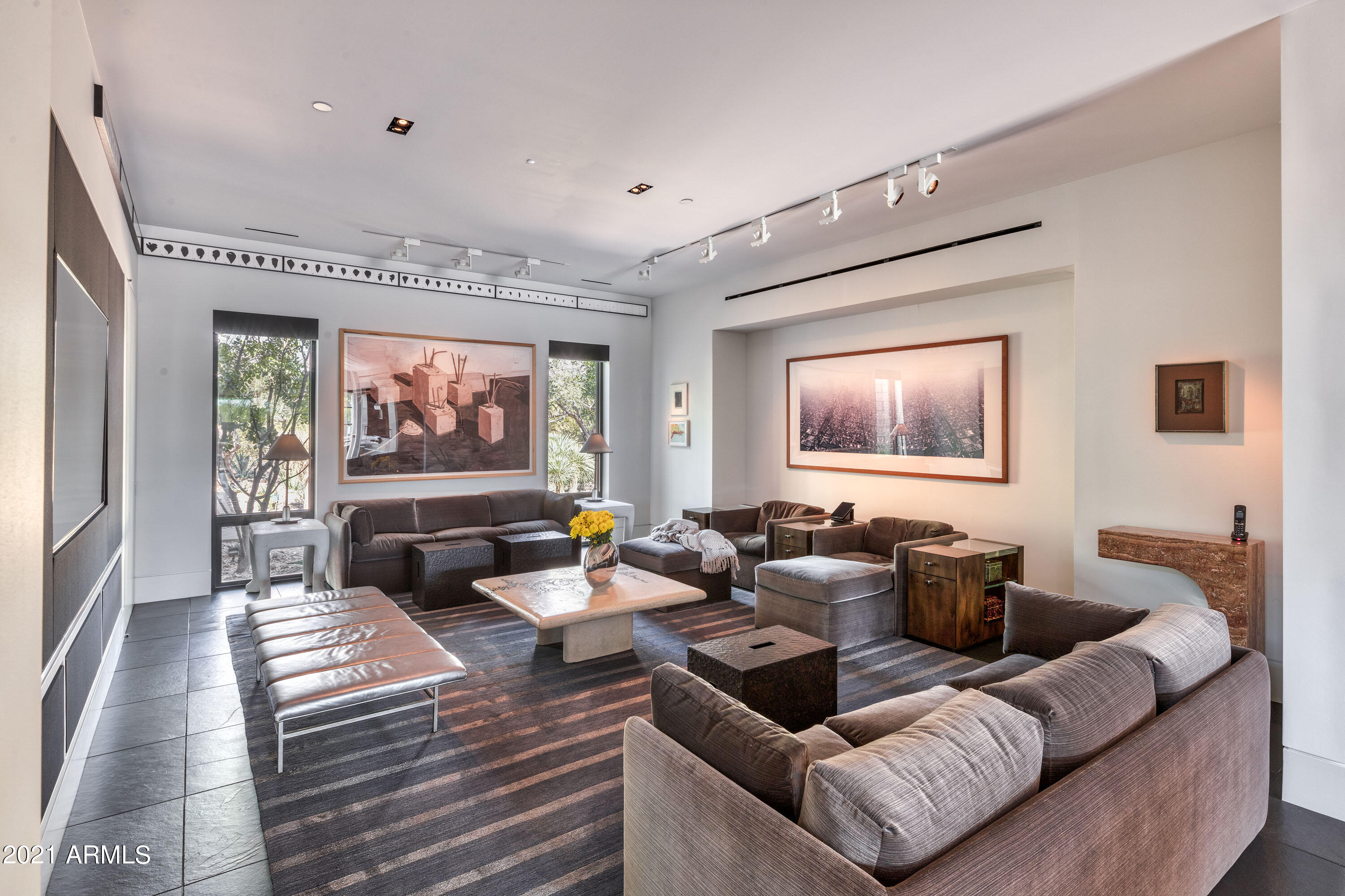 ARROYO HEIGHTS - Residential
