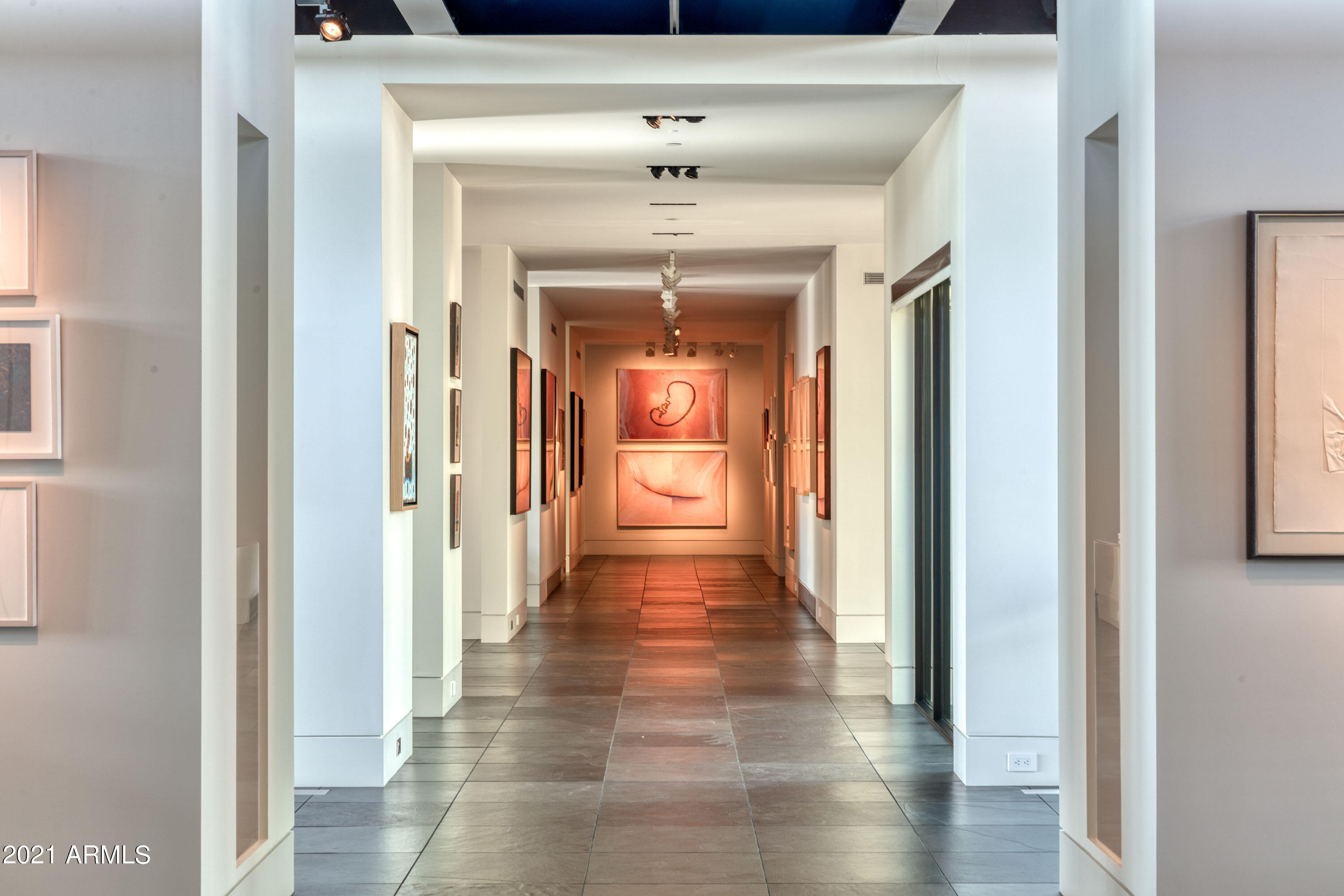 ARROYO HEIGHTS - Residential