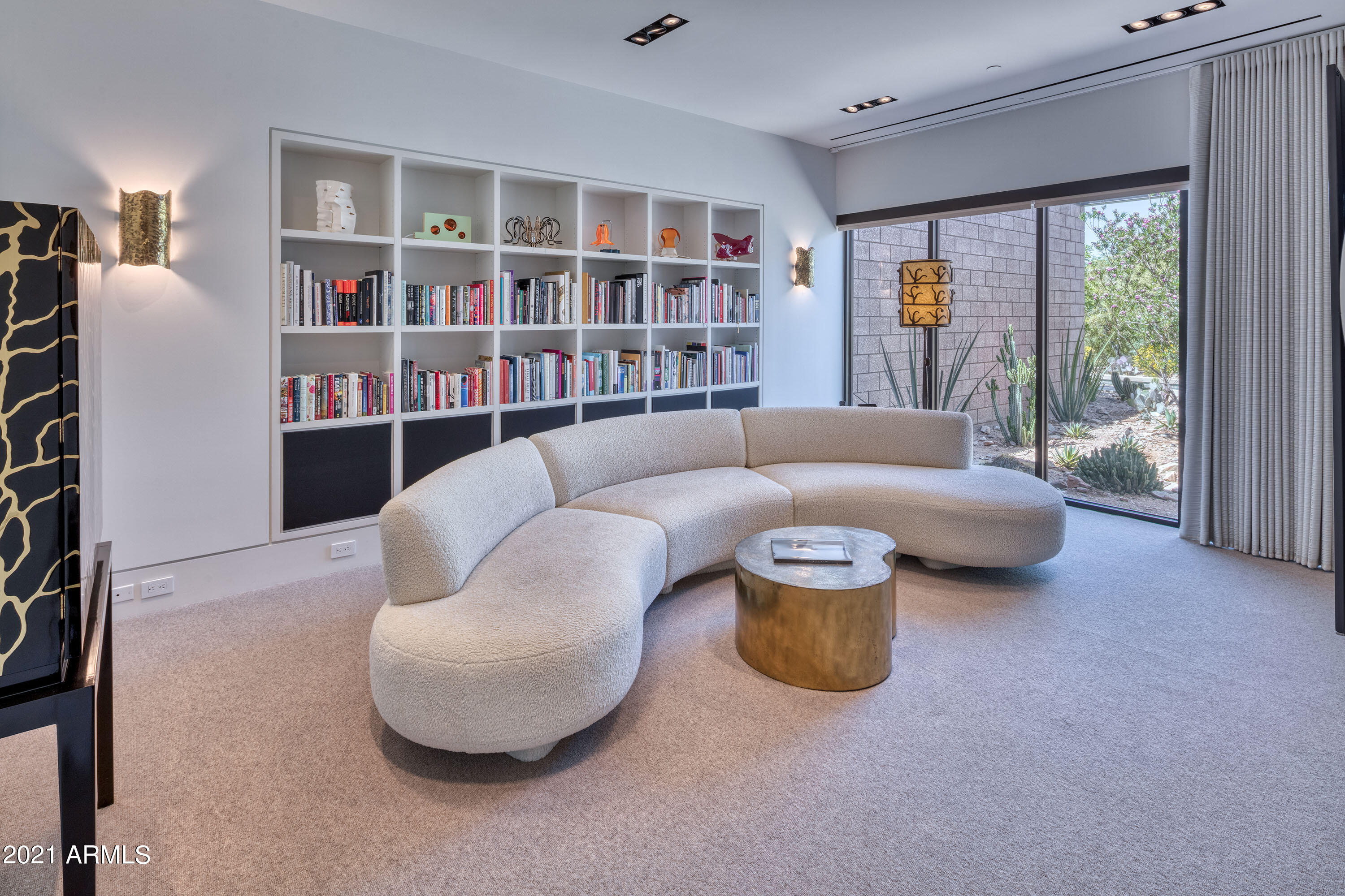 ARROYO HEIGHTS - Residential