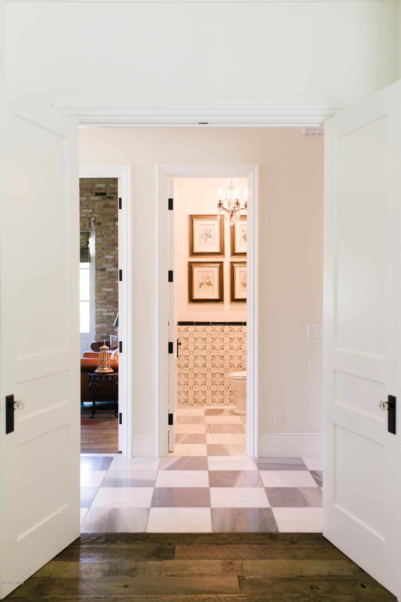 LAFAYETTE VILLA 5 - Residential