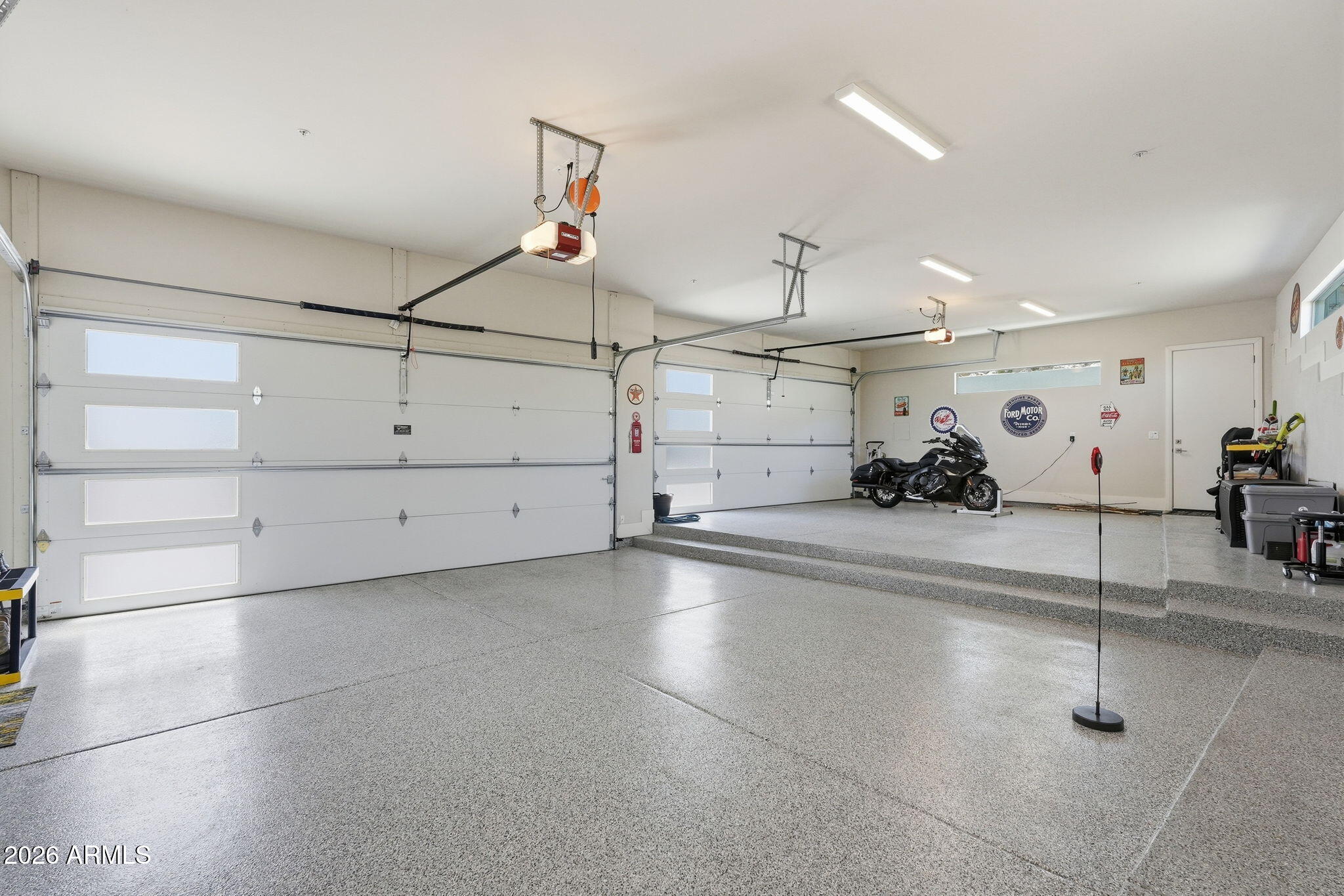 PALATIAL ESTATES - Residential
