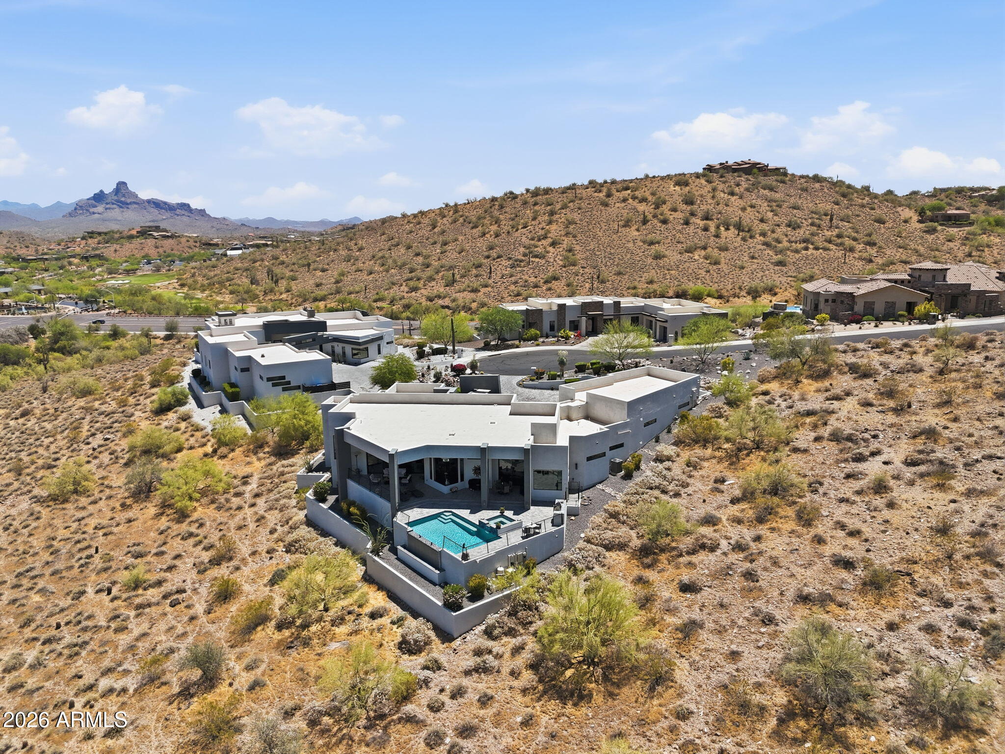 PALATIAL ESTATES - Residential