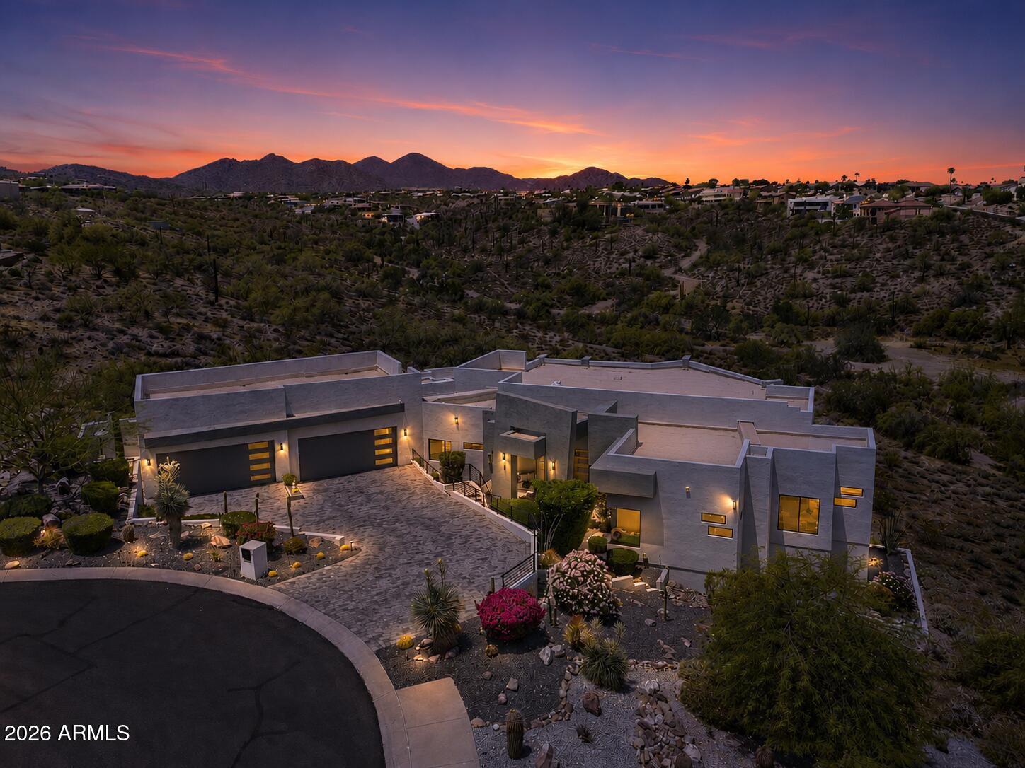 PALATIAL ESTATES - Residential