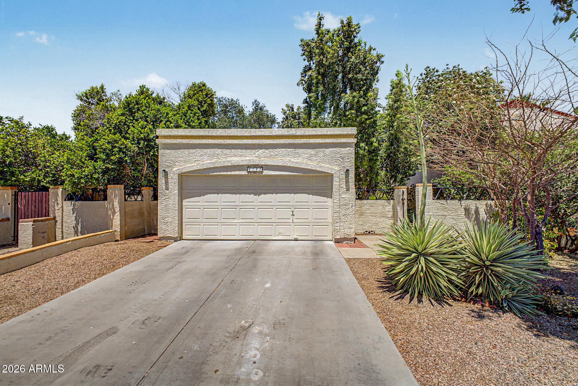 OVERLAND HILLS 2 LOT 320-484 TR A B - Residential