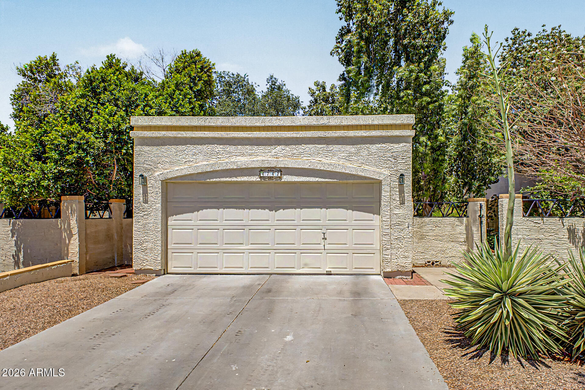 OVERLAND HILLS 2 LOT 320-484 TR A B - Residential