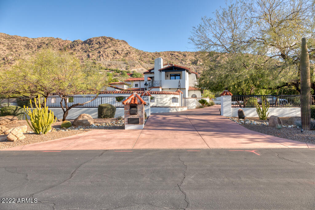 Paradise Valley - Residential