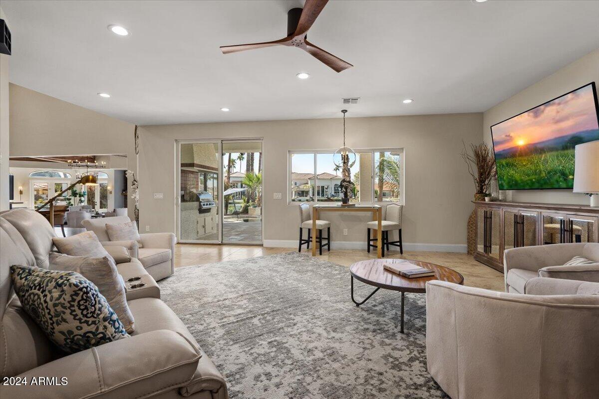 WEST LAKE ESTATES - Residential