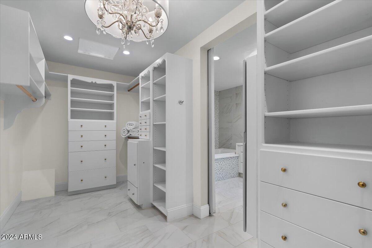 WEST LAKE ESTATES - Residential