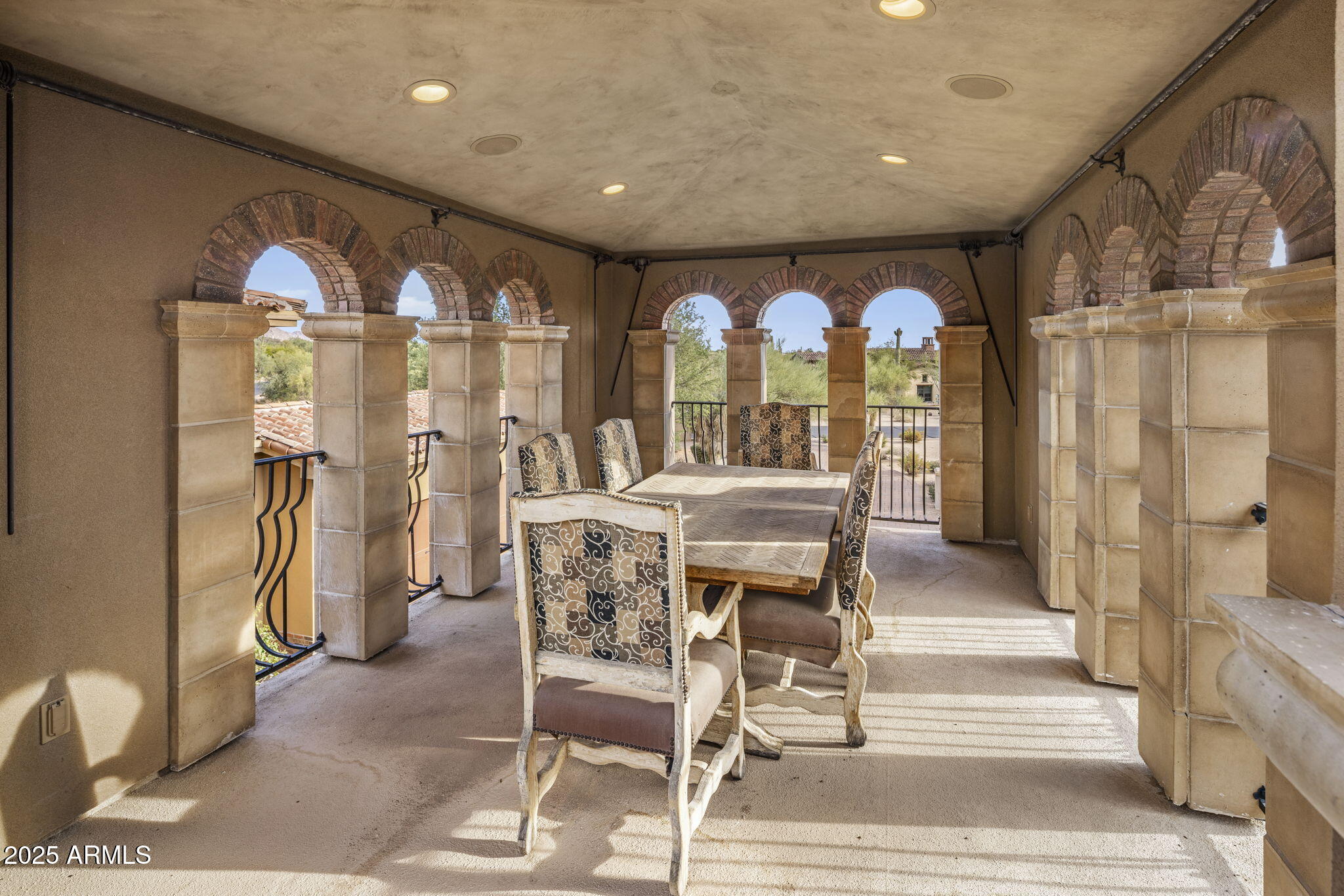WHISPER ROCK UNIT 1 - Residential