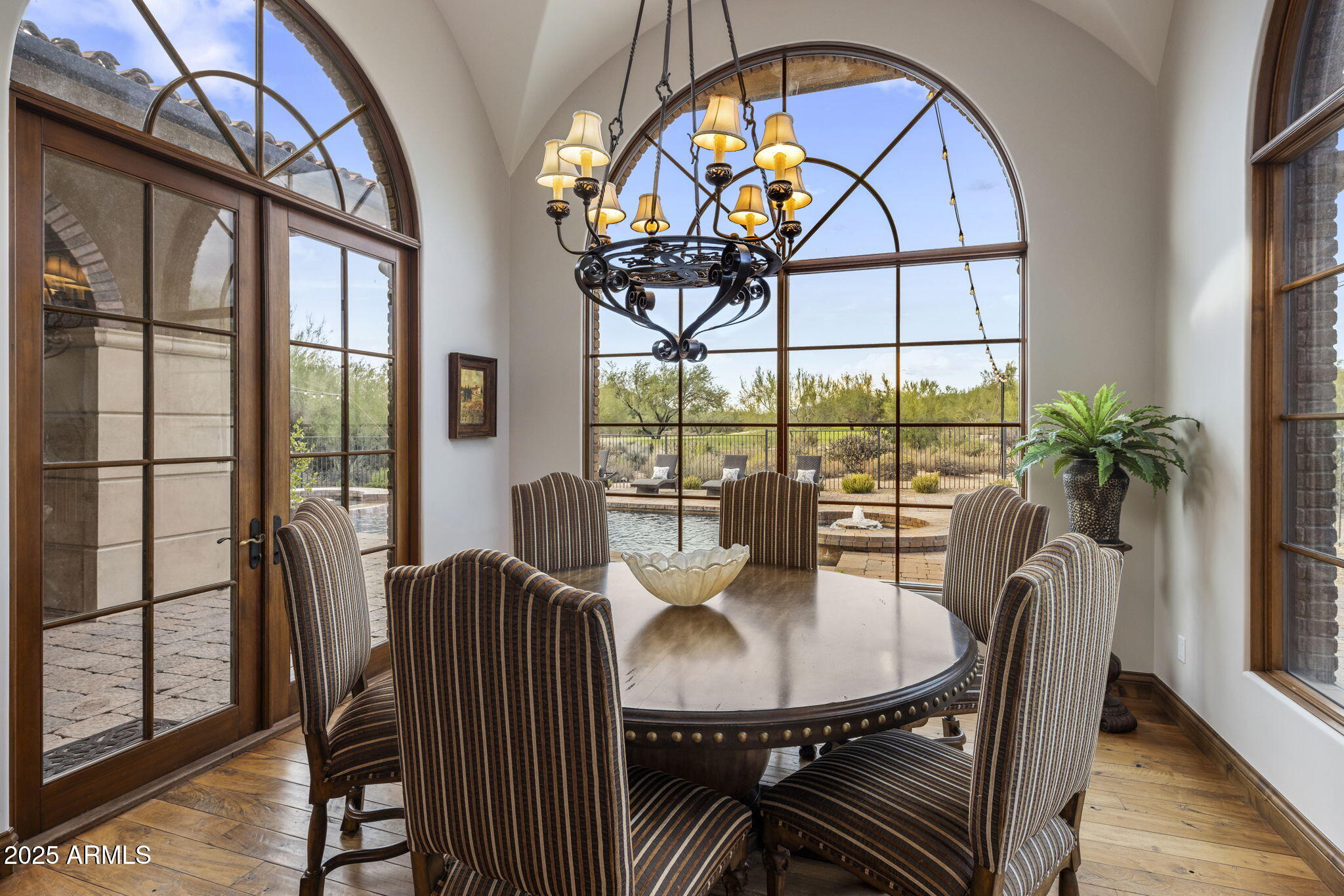 WHISPER ROCK UNIT 1 - Residential