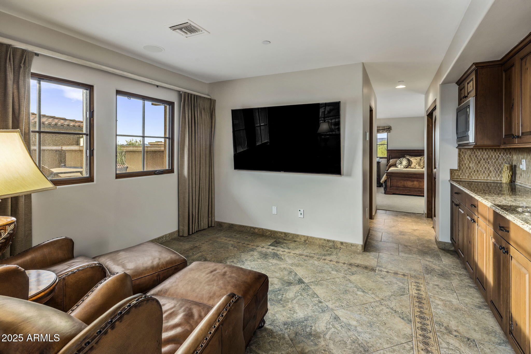WHISPER ROCK UNIT 1 - Residential