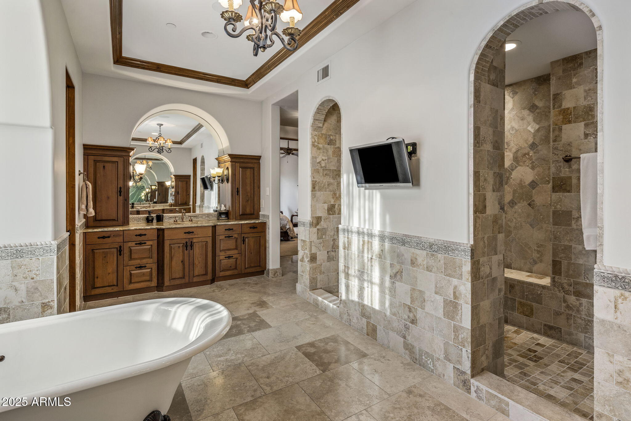WHISPER ROCK UNIT 1 - Residential