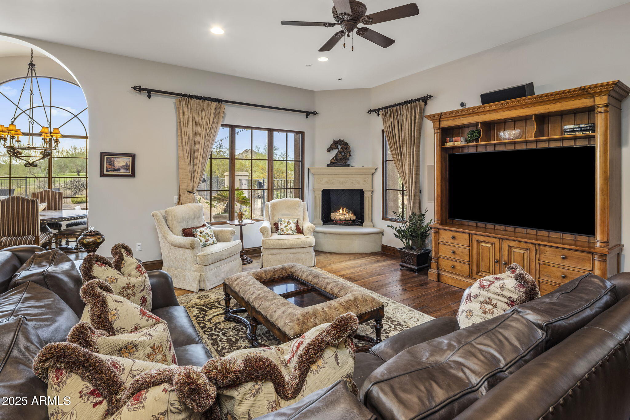 WHISPER ROCK UNIT 1 - Residential