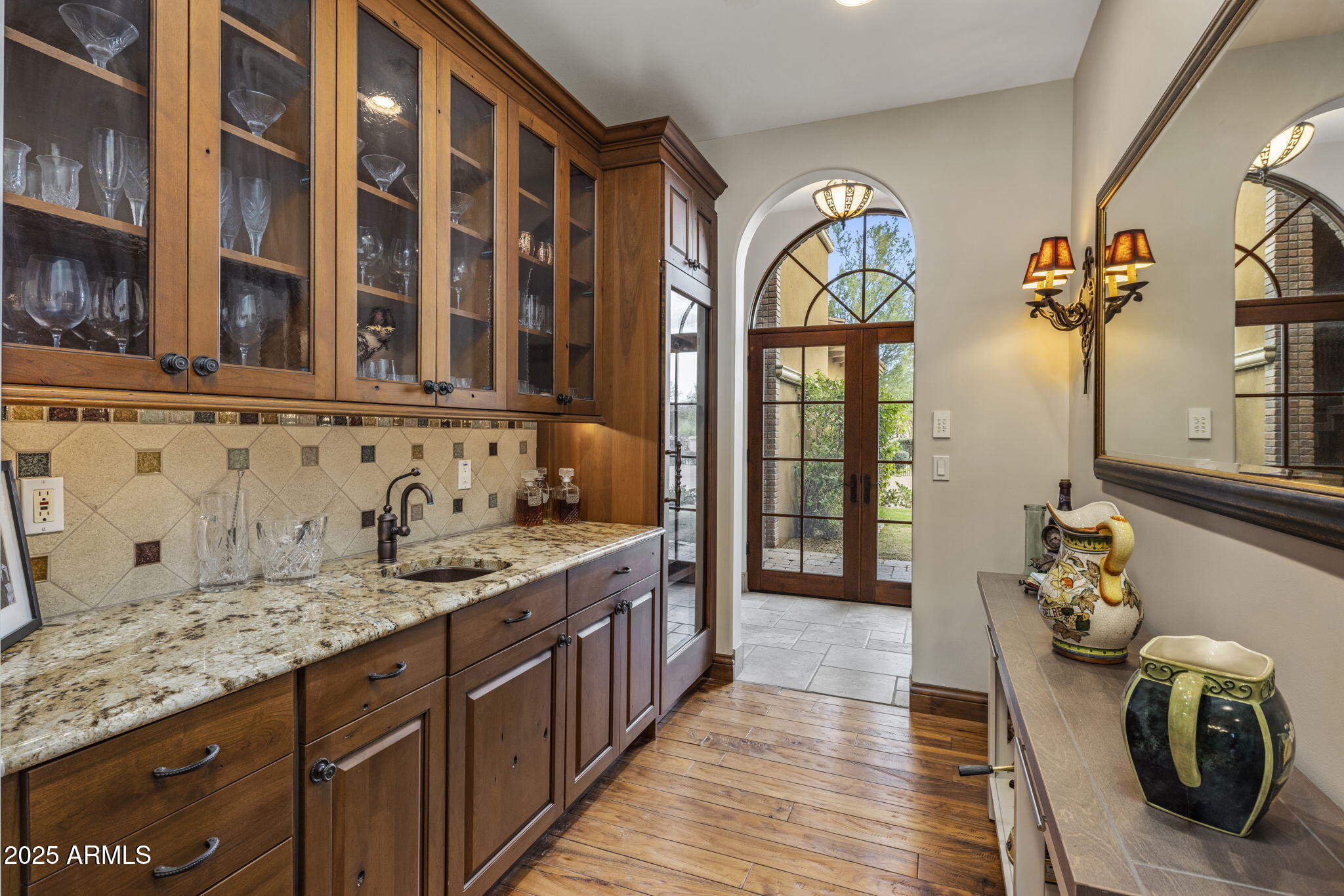WHISPER ROCK UNIT 1 - Residential