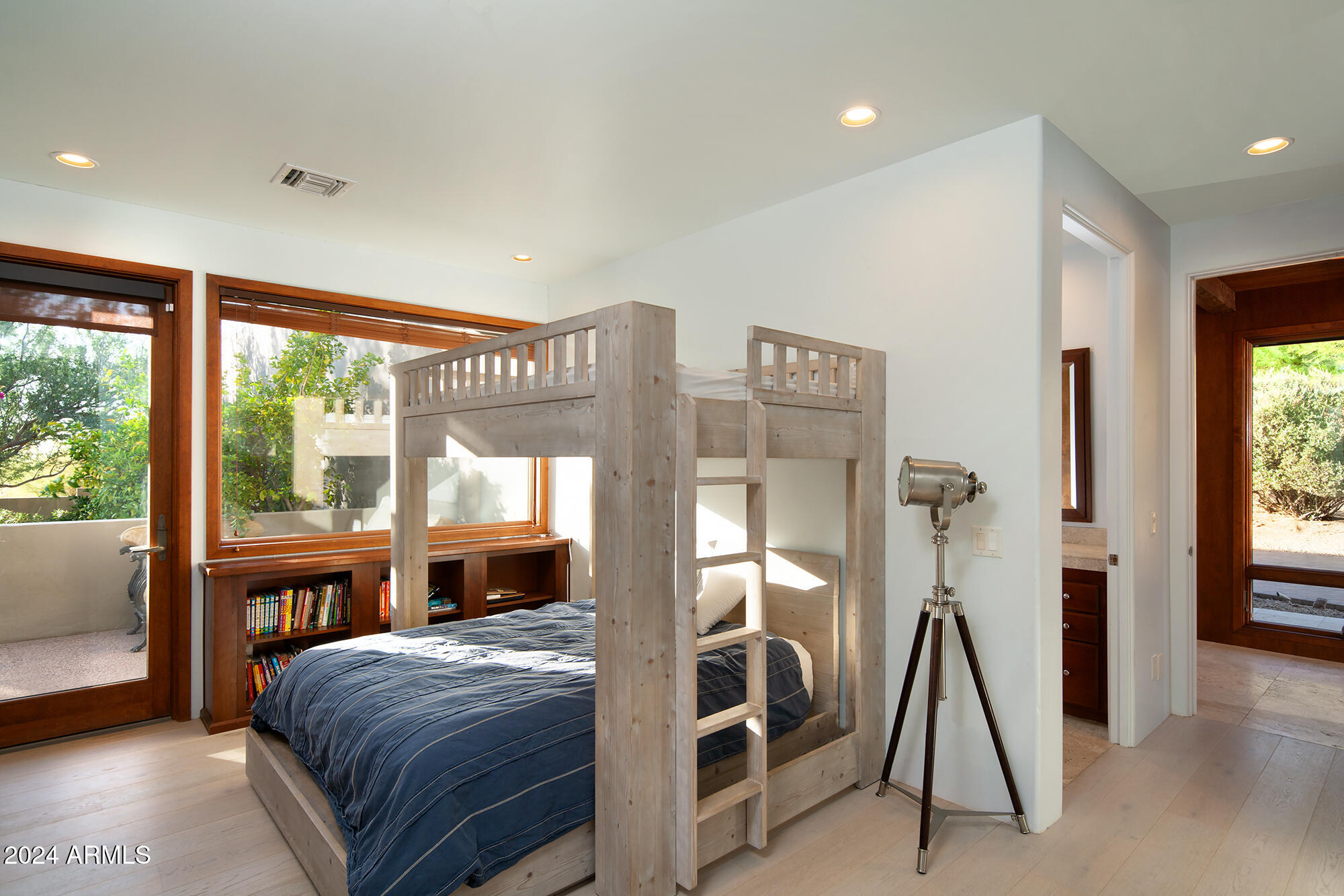 PINNACLE PEAK HEIGHTS 5 - Residential