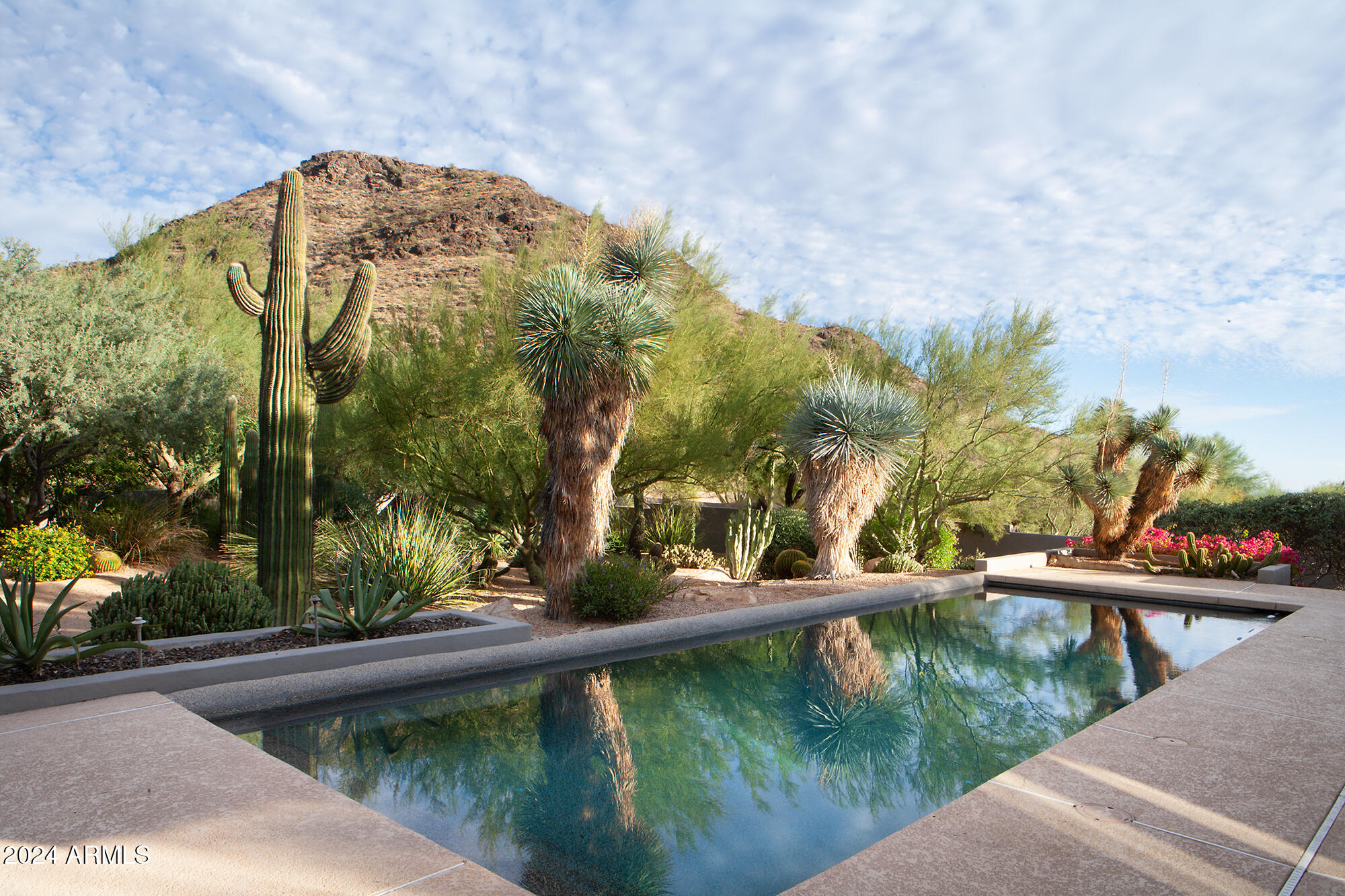 PINNACLE PEAK HEIGHTS 5 - Residential