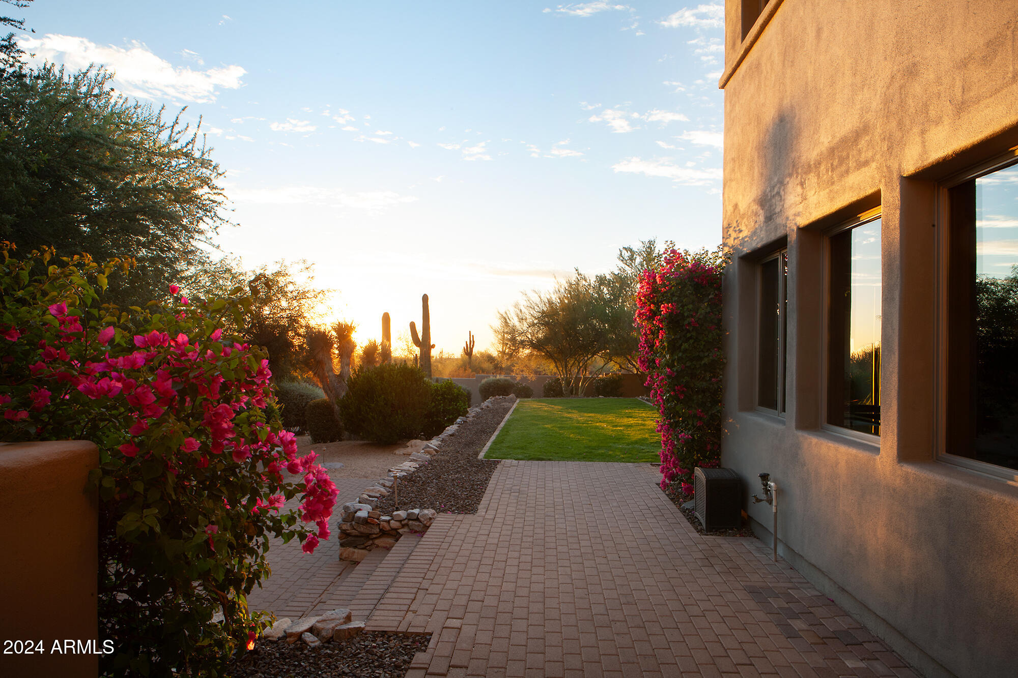 PINNACLE PEAK HEIGHTS 5 - Residential