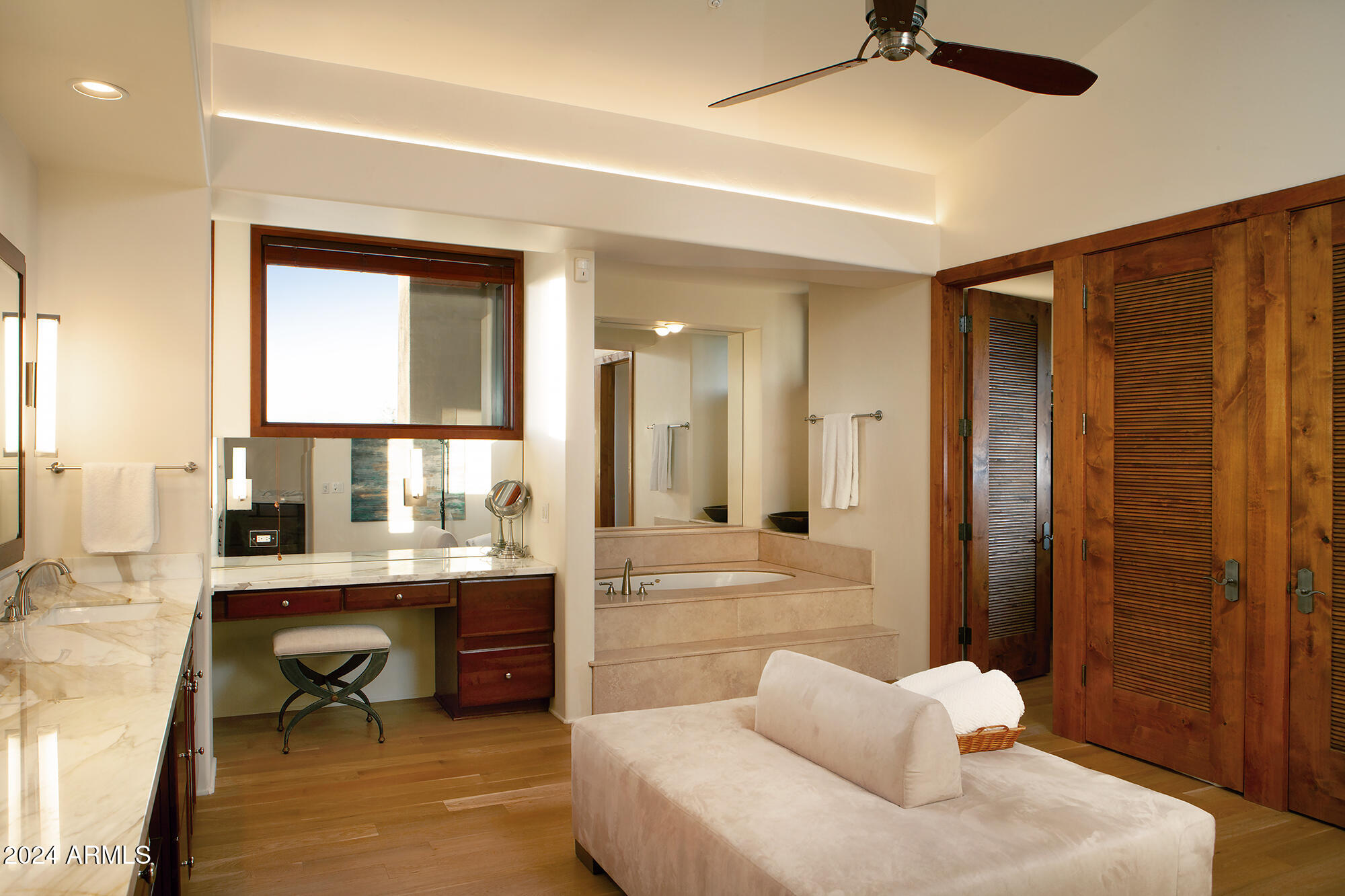 PINNACLE PEAK HEIGHTS 5 - Residential