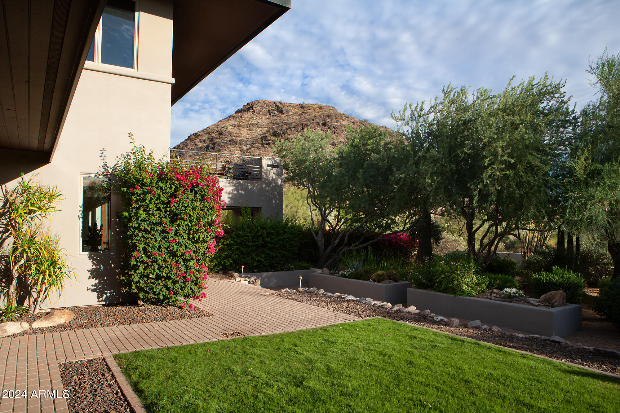 PINNACLE PEAK HEIGHTS 5 - Residential