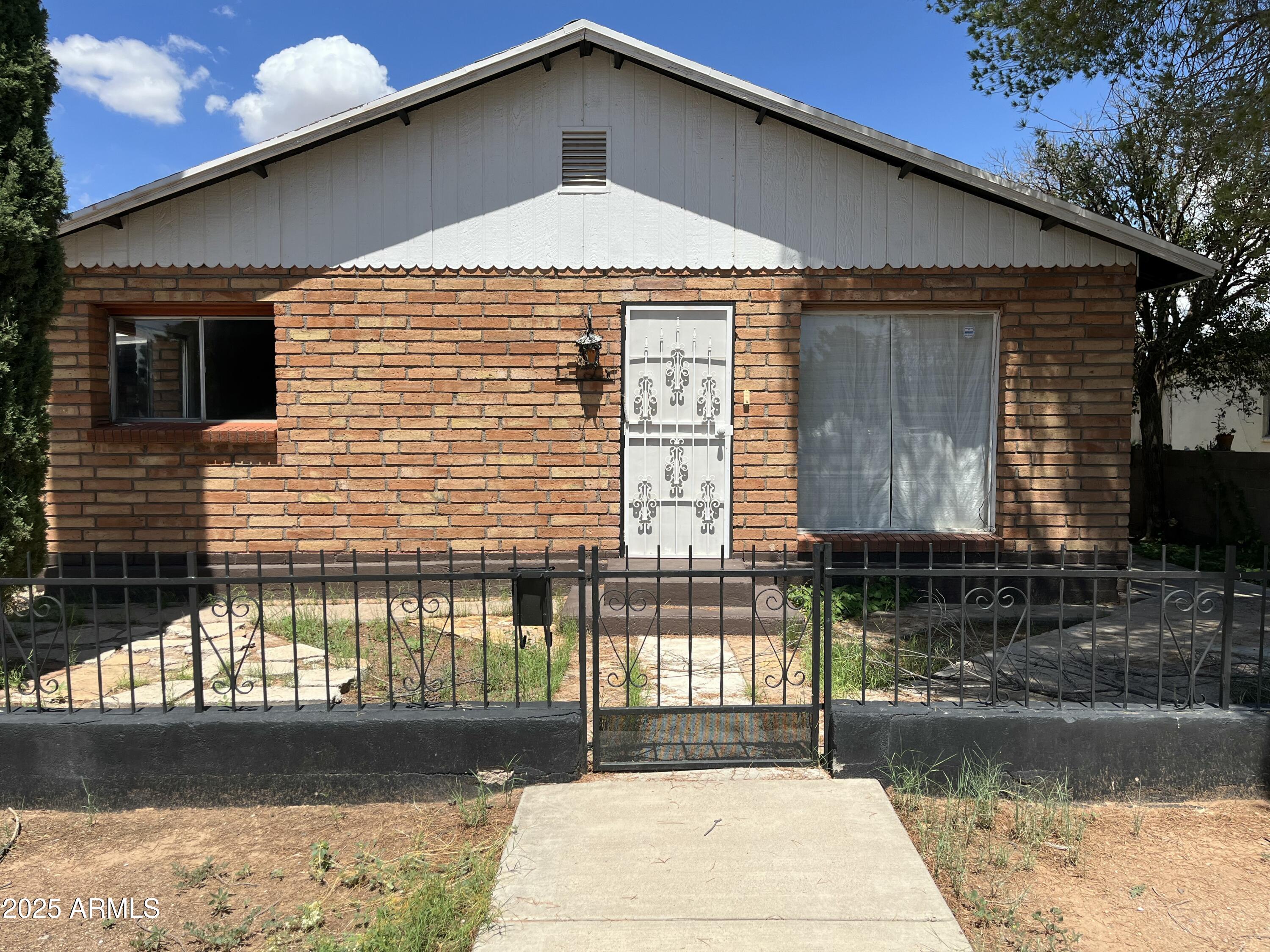 CLAWSON - Residential