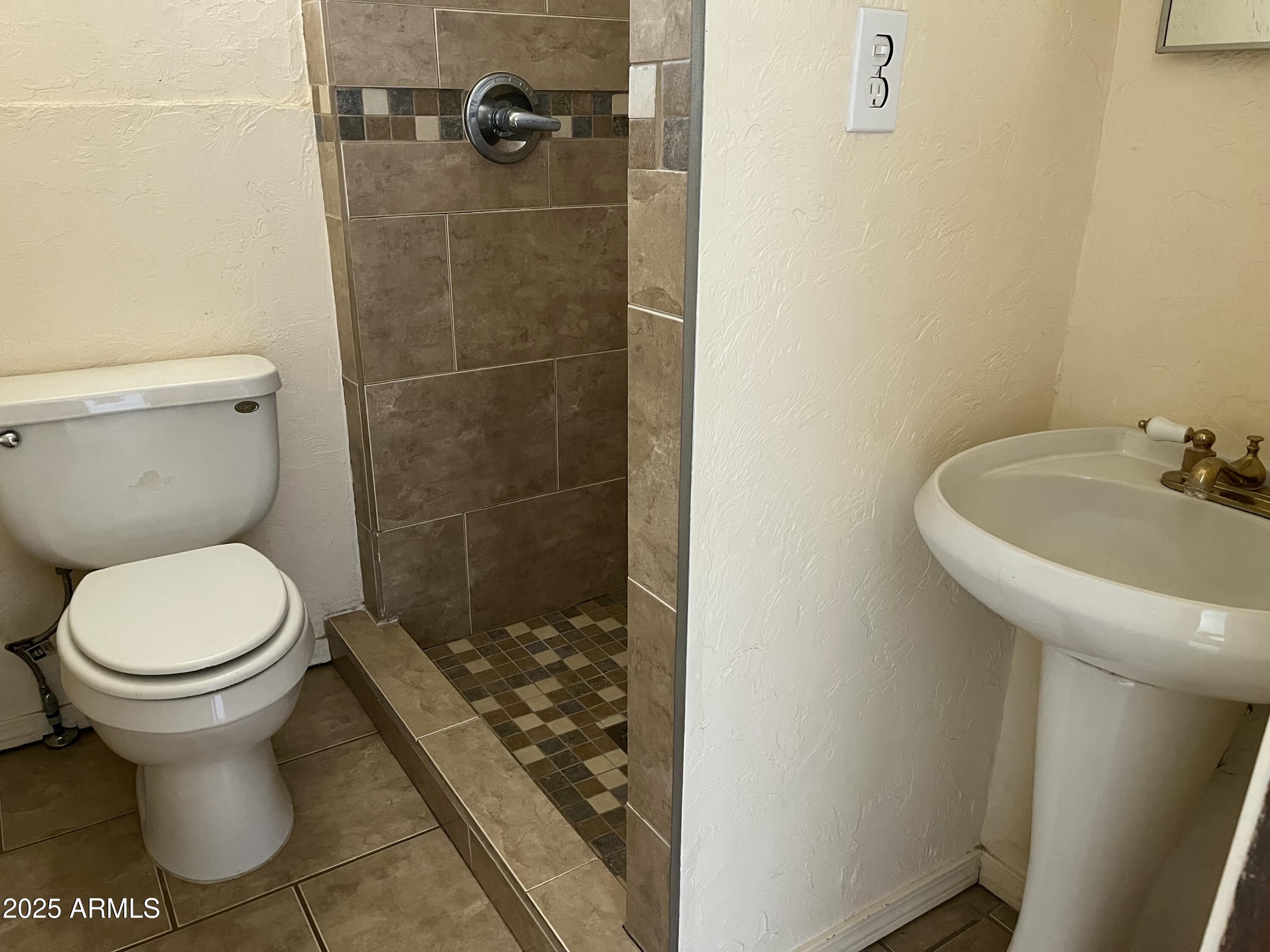 CLAWSON - Residential