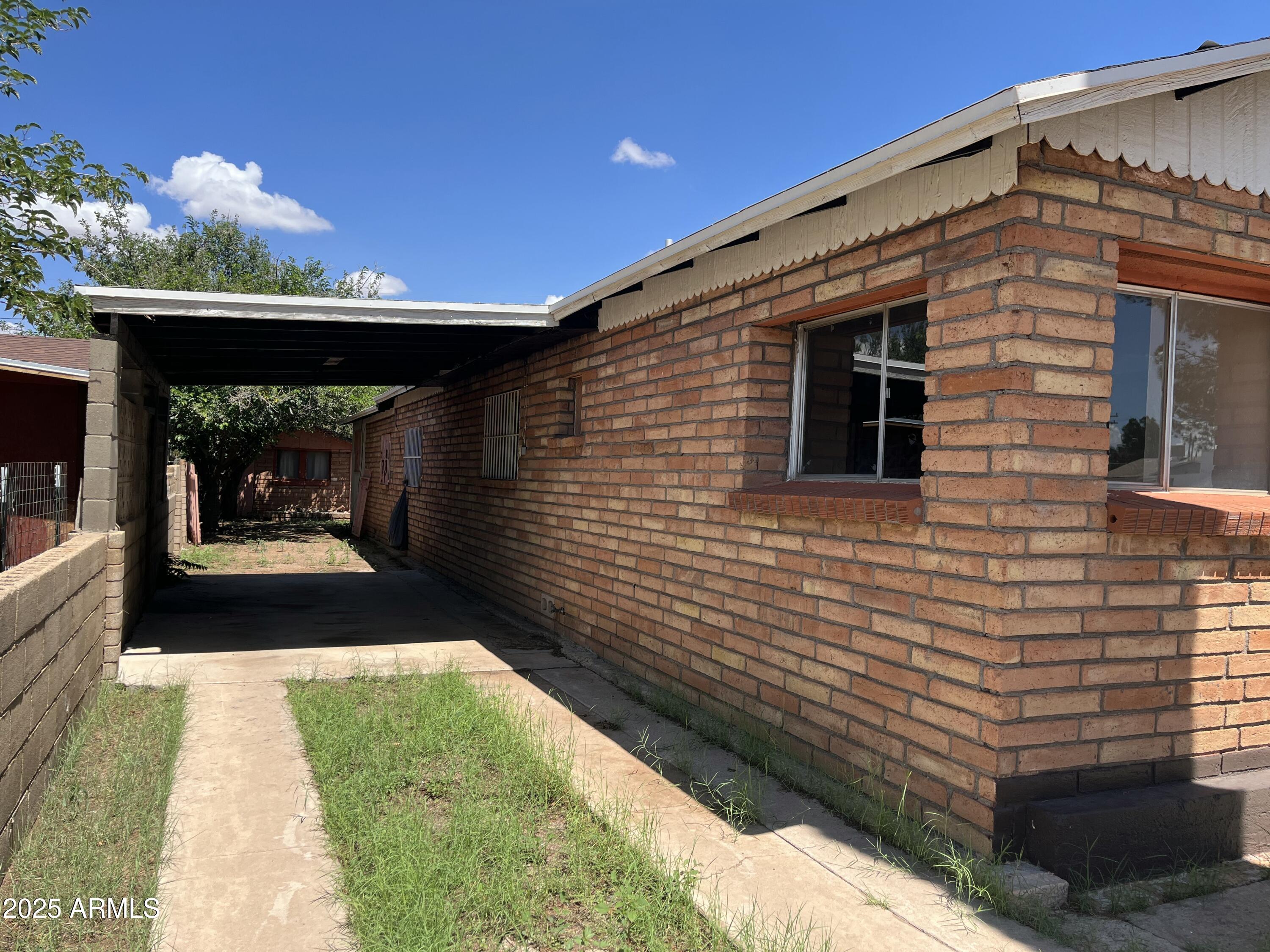 CLAWSON - Residential
