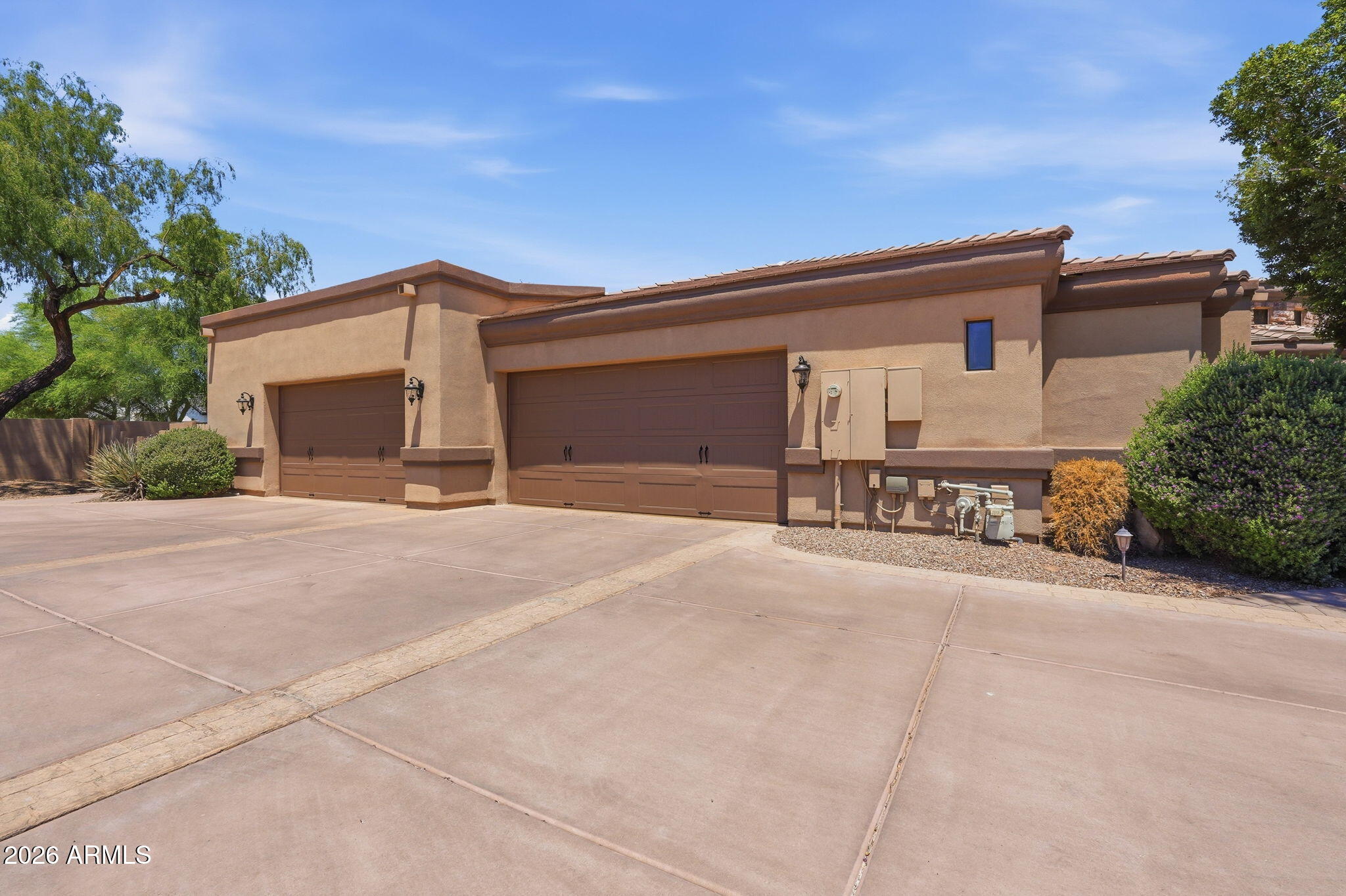 CAYLEY MANOR - Residential