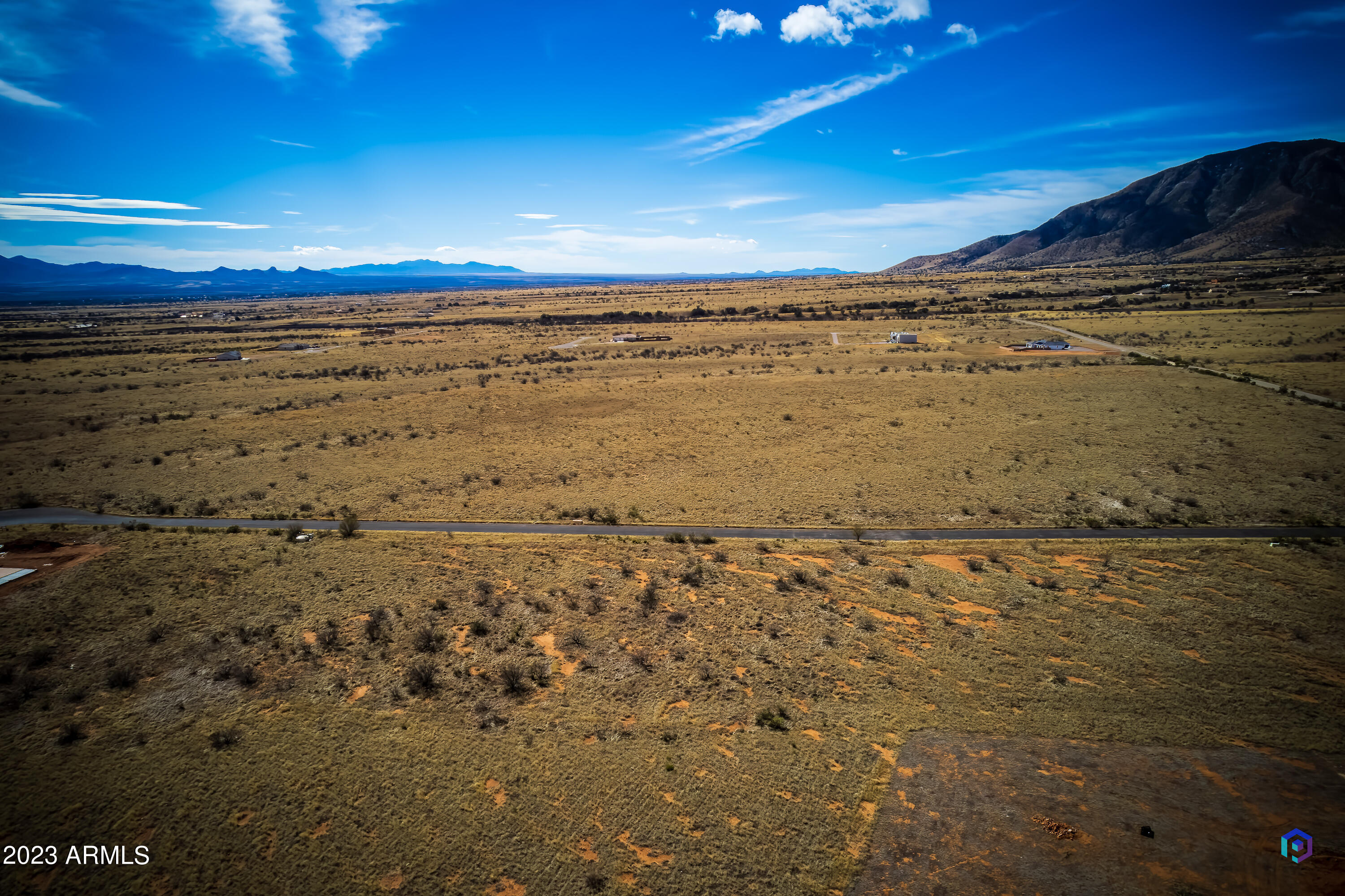 LA PRADERA ESTATES - Land