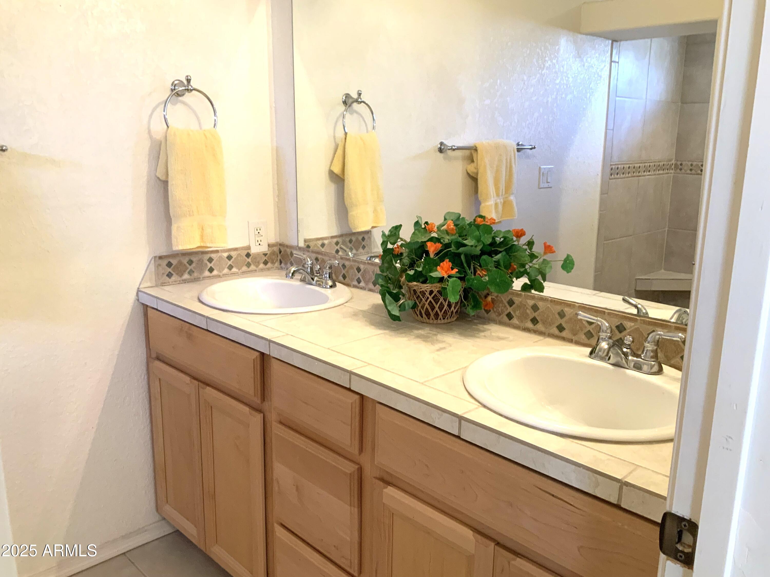 GLEN ILAH EXTENSION UNIT 2 - Residential