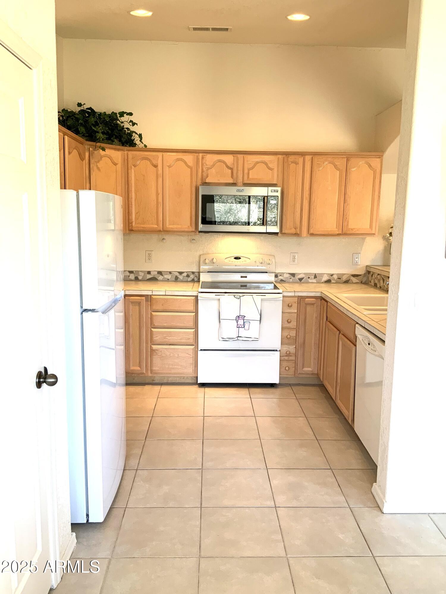 GLEN ILAH EXTENSION UNIT 2 - Residential