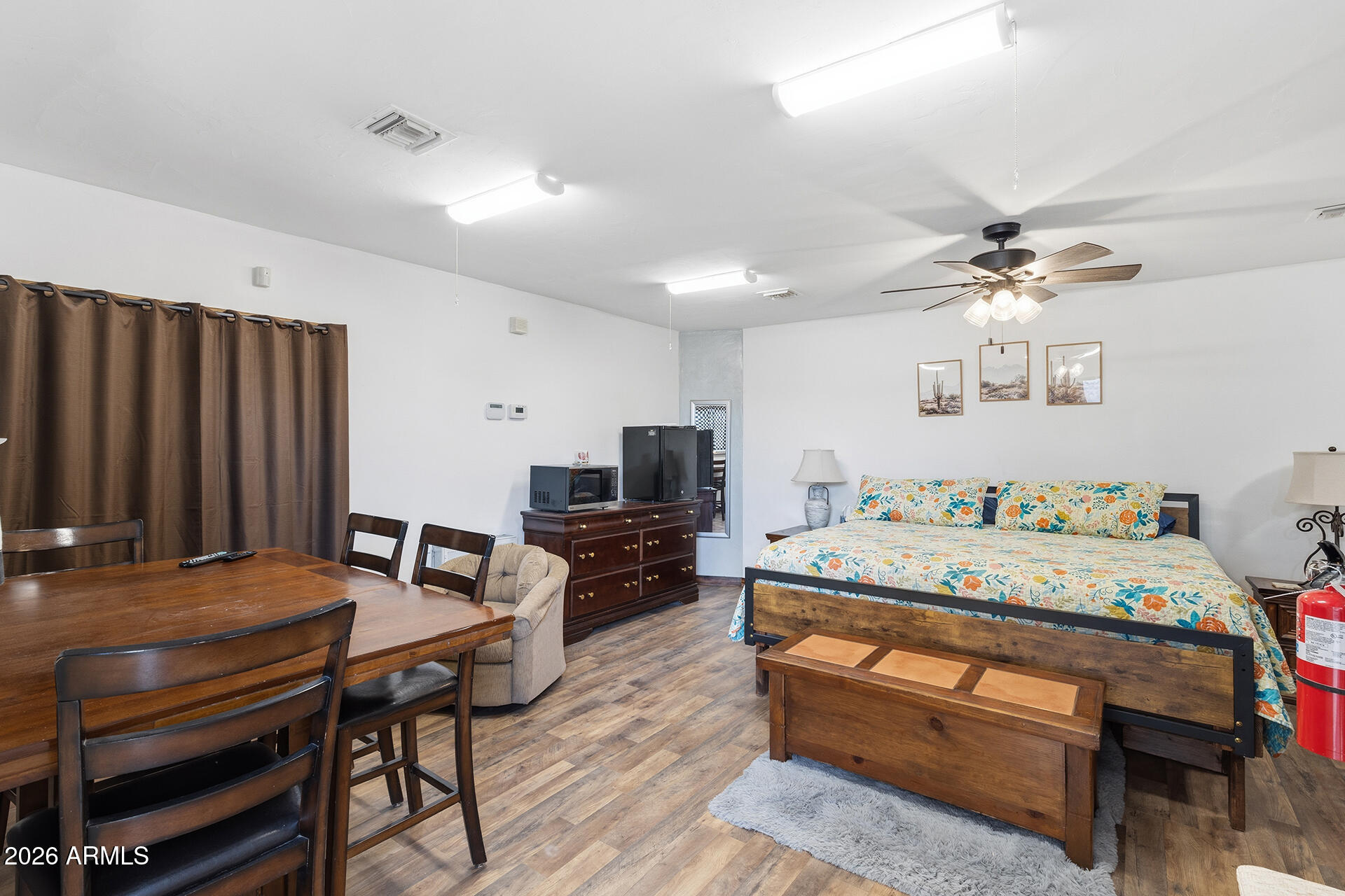PHOENIX SKYLINE WEST ONE - Residential