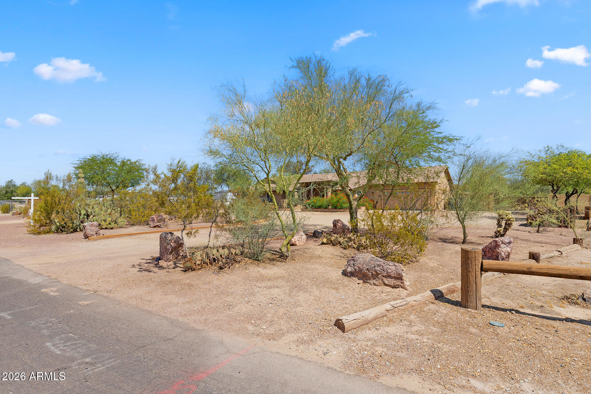 PHOENIX SKYLINE WEST ONE - Residential