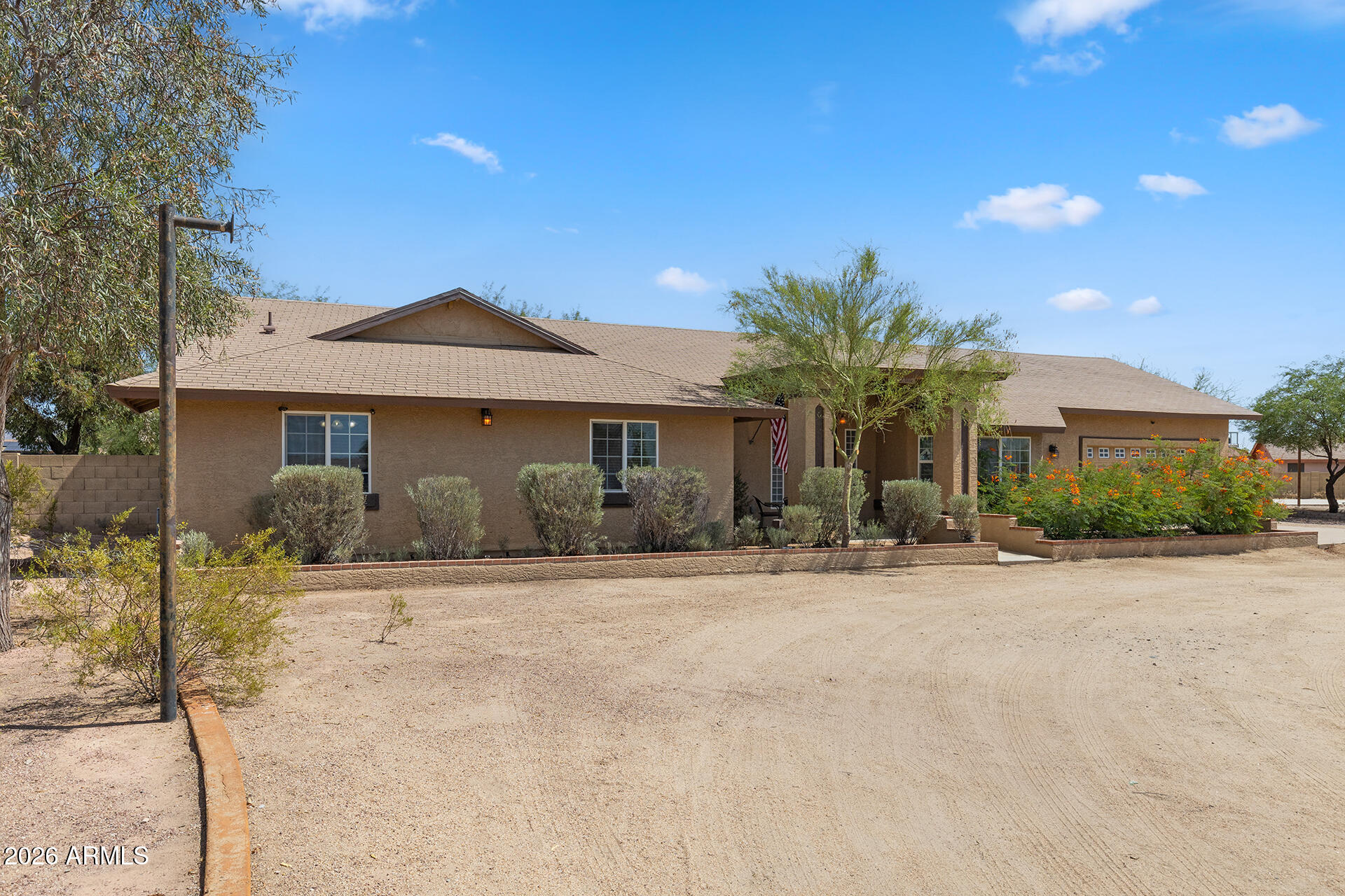 PHOENIX SKYLINE WEST ONE - Residential