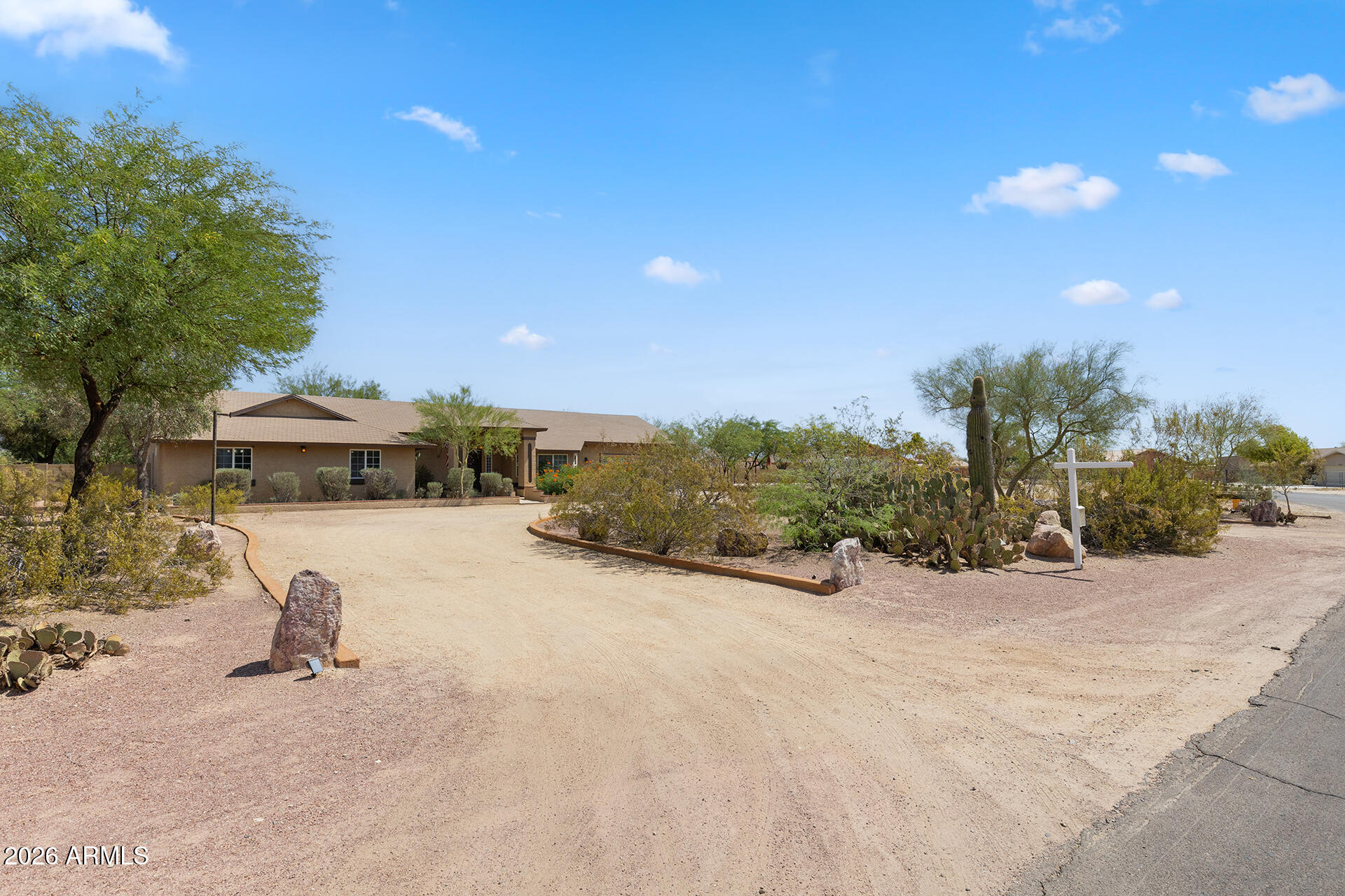 PHOENIX SKYLINE WEST ONE - Residential