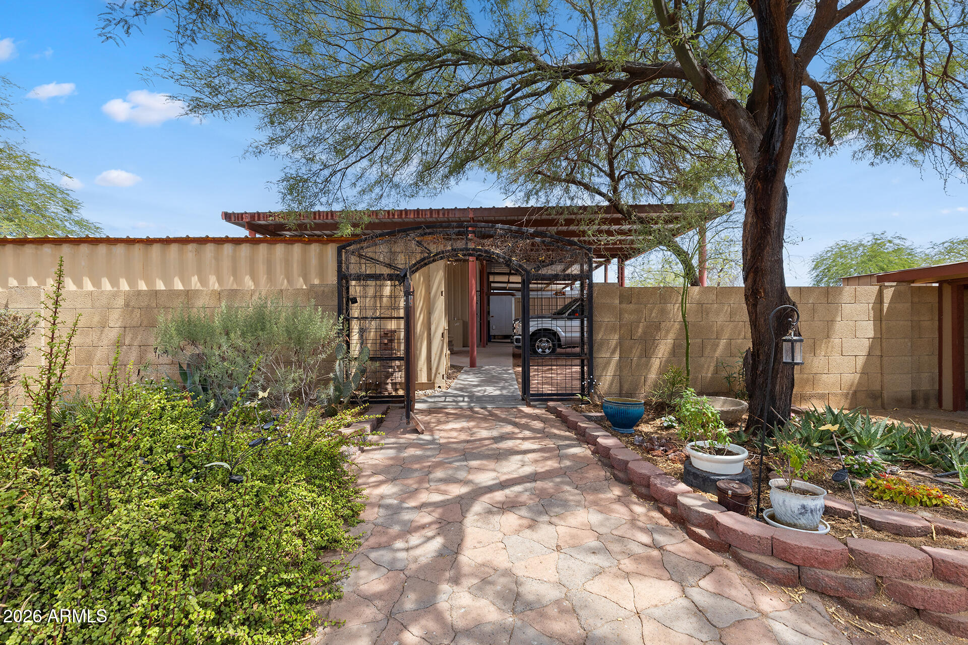 PHOENIX SKYLINE WEST ONE - Residential