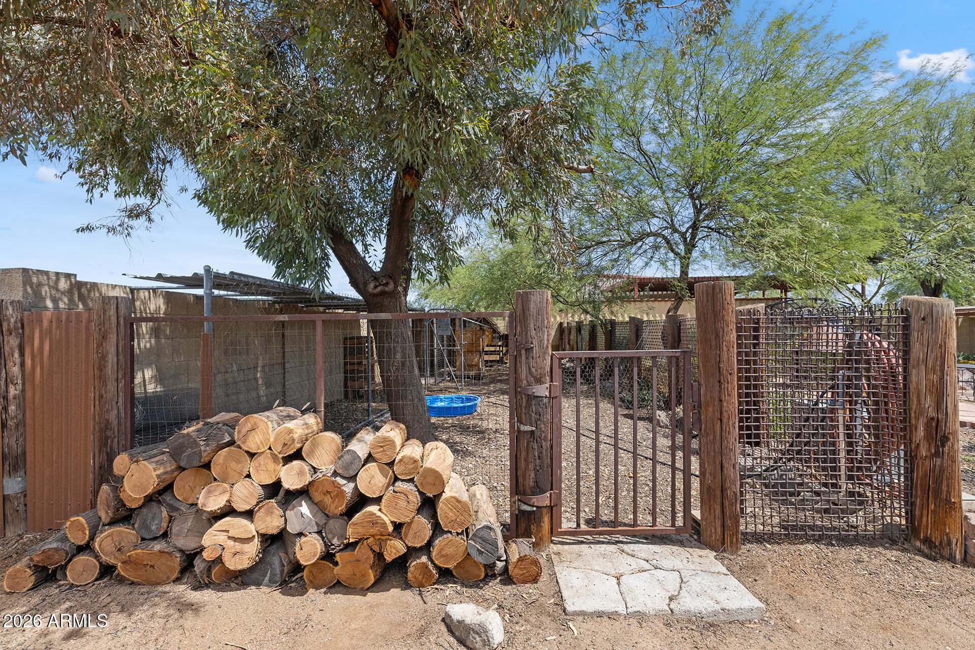 PHOENIX SKYLINE WEST ONE - Residential