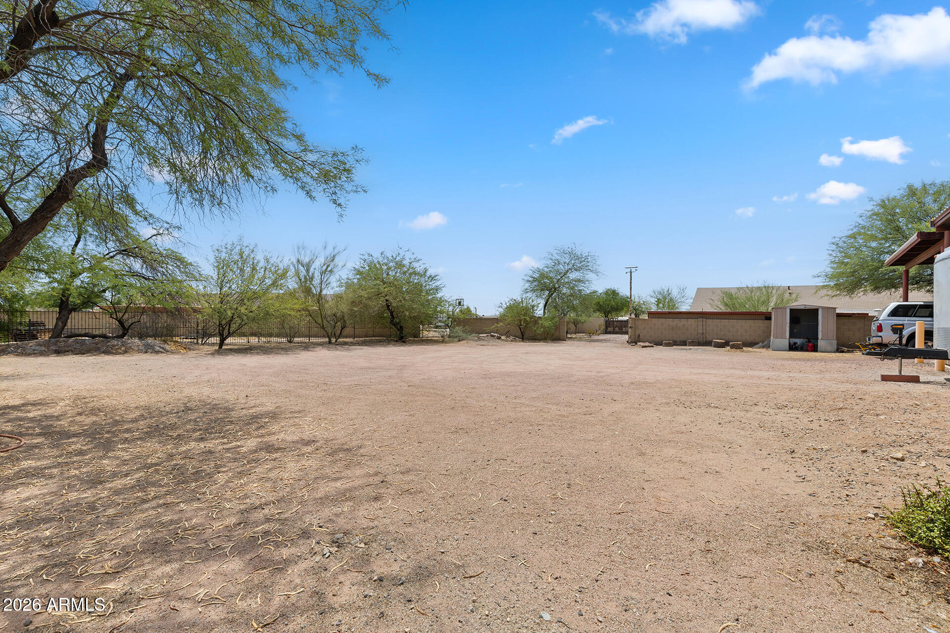 PHOENIX SKYLINE WEST ONE - Residential