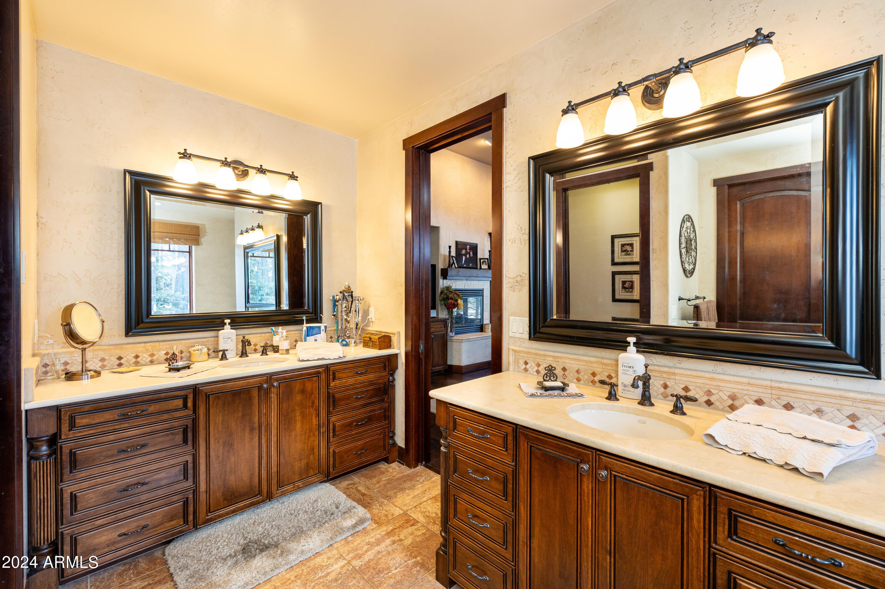 ESTATES AT PINE CANYON 1 RESUB - Residential