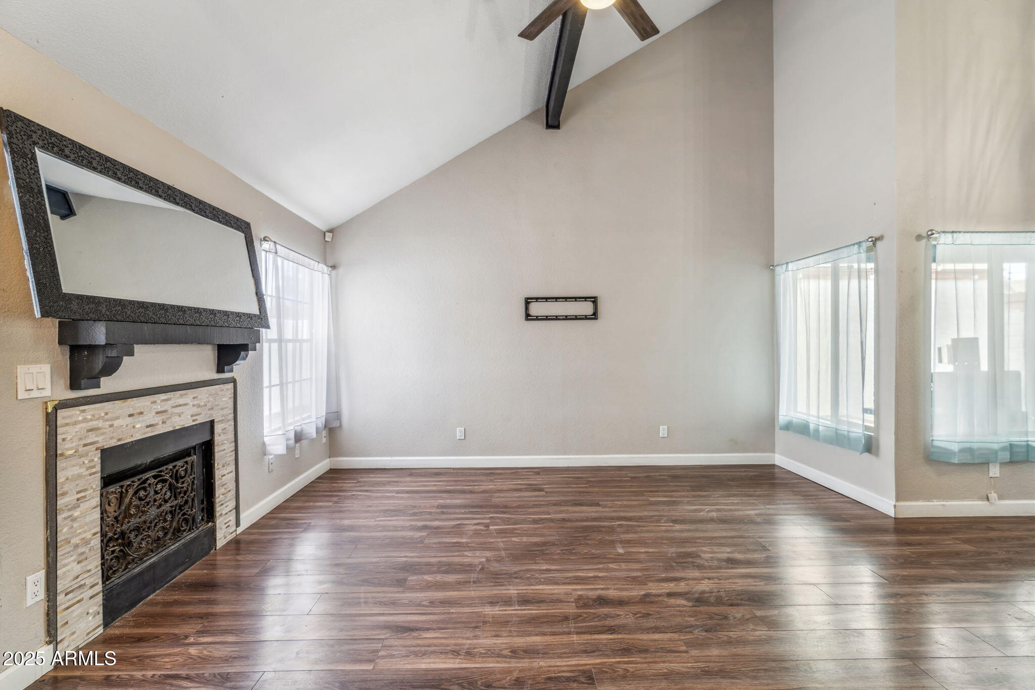 ROSE GARDEN PLACE UNIT 3 LOT 404-541 - Residential Lease