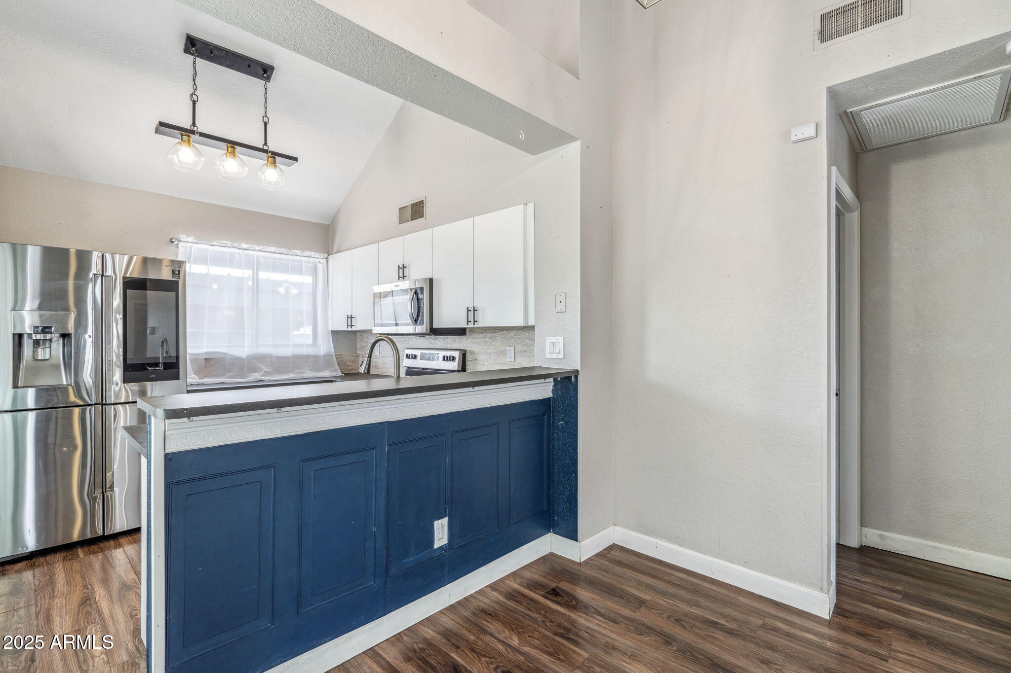 ROSE GARDEN PLACE UNIT 3 LOT 404-541 - Residential Lease