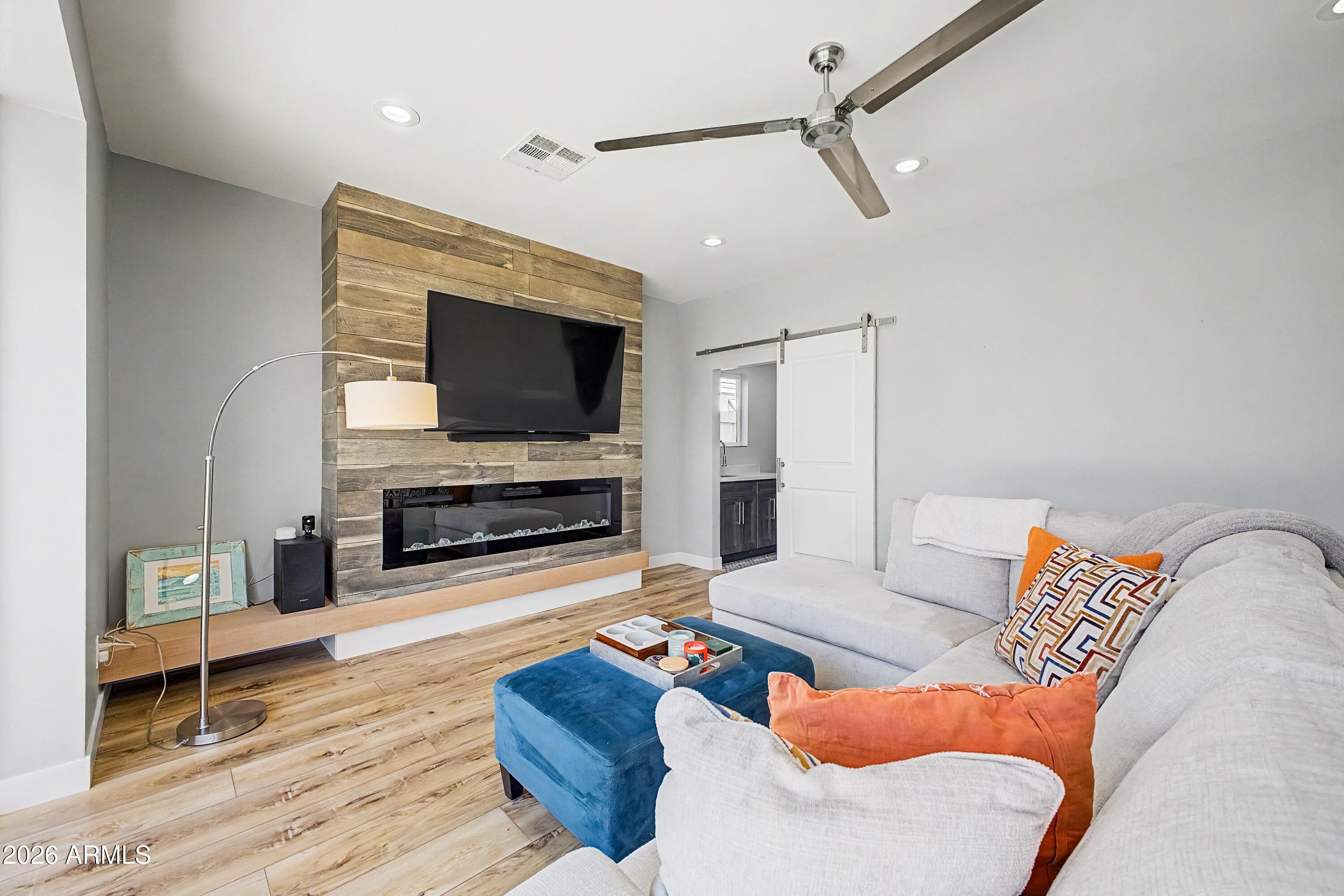 DATELAND LOTS 1-18 - Residential