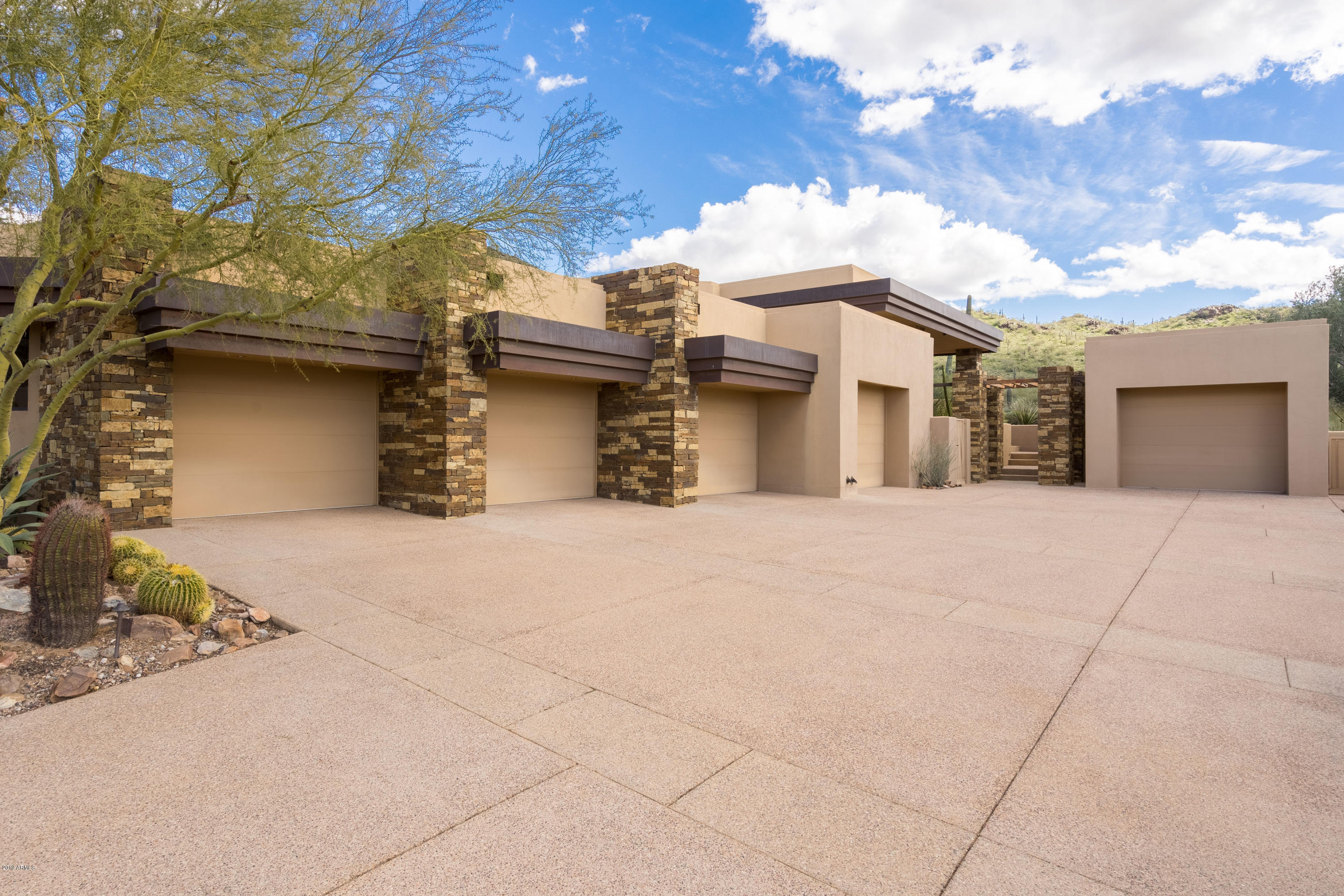 Lost Canyon - Residential