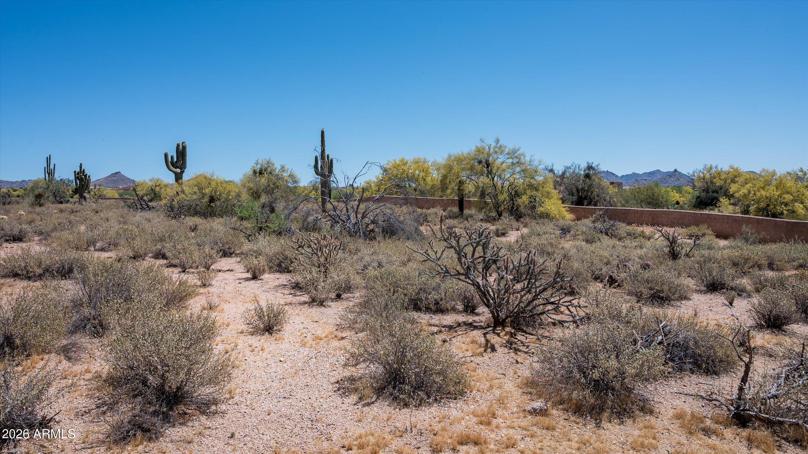 WHISPER ROCK UNIT 4 - Land