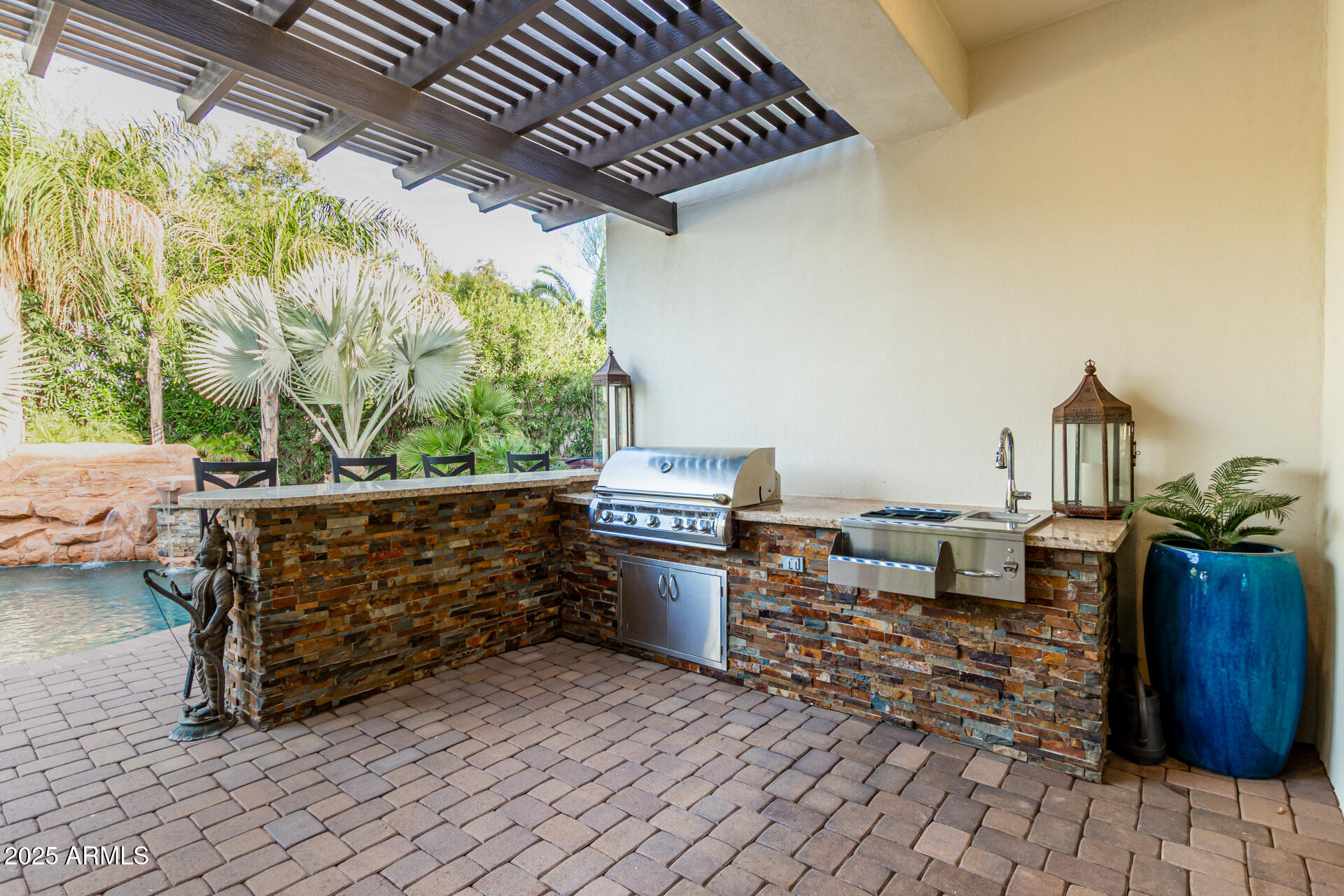 FOOTHILLS RANCHOS - Residential